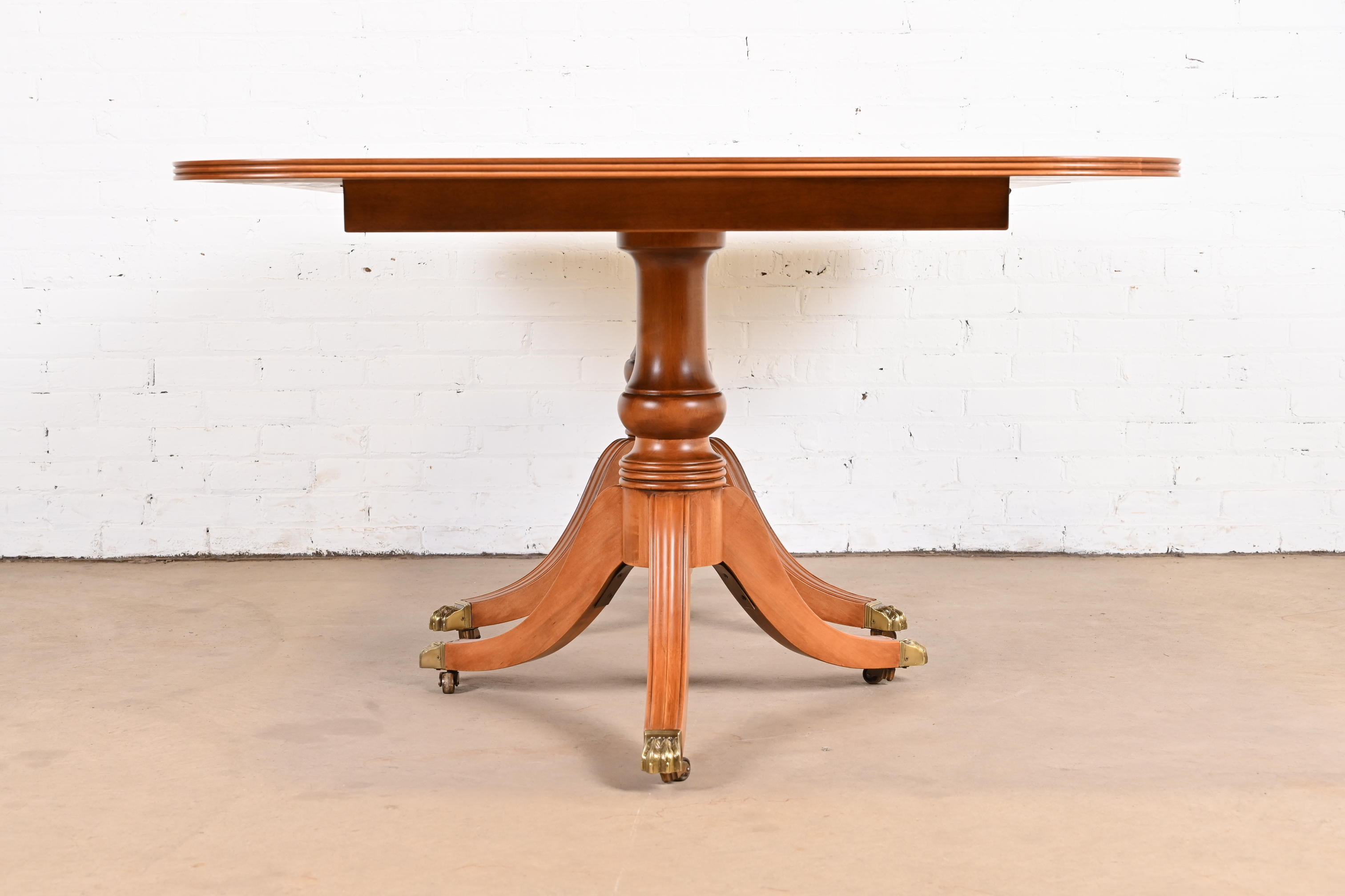 Henredon Georgian Banded Mahogany Double Pedestal Extension Dining Table, Newly Refinished - Image 11