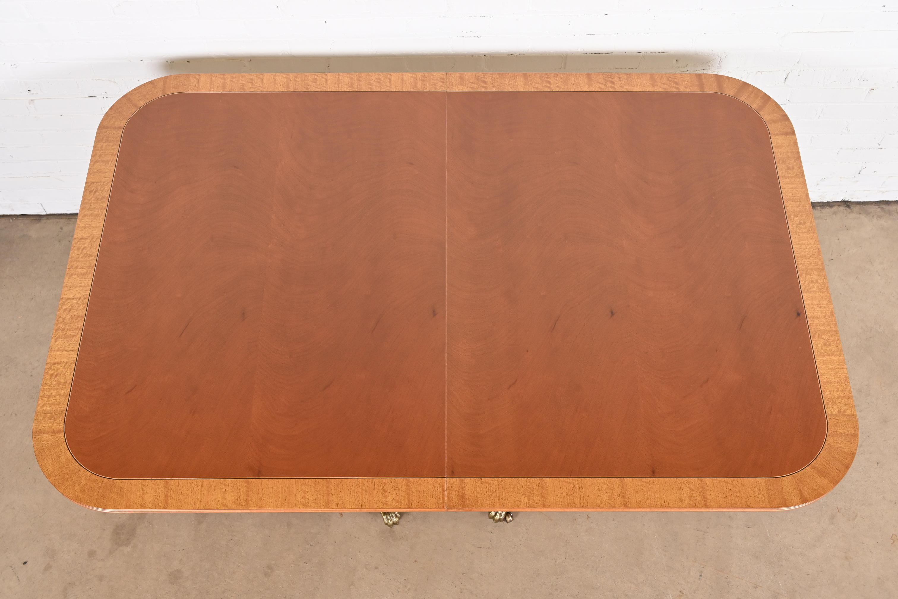 Henredon Georgian Banded Mahogany Double Pedestal Extension Dining Table, Newly Refinished - Image 9
