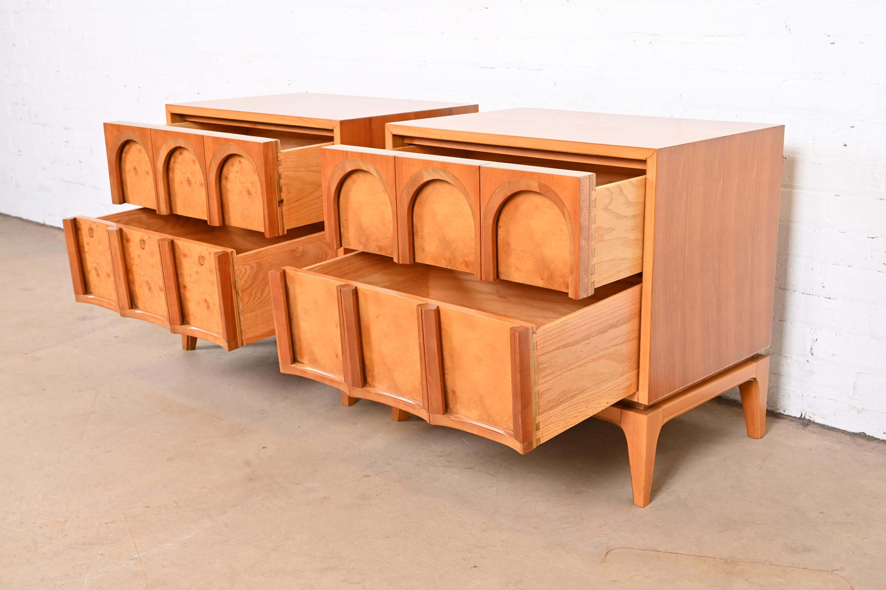Thomasville Mid-Century Modern Burl Wood Nightstands, Newly Refinished - Image 7