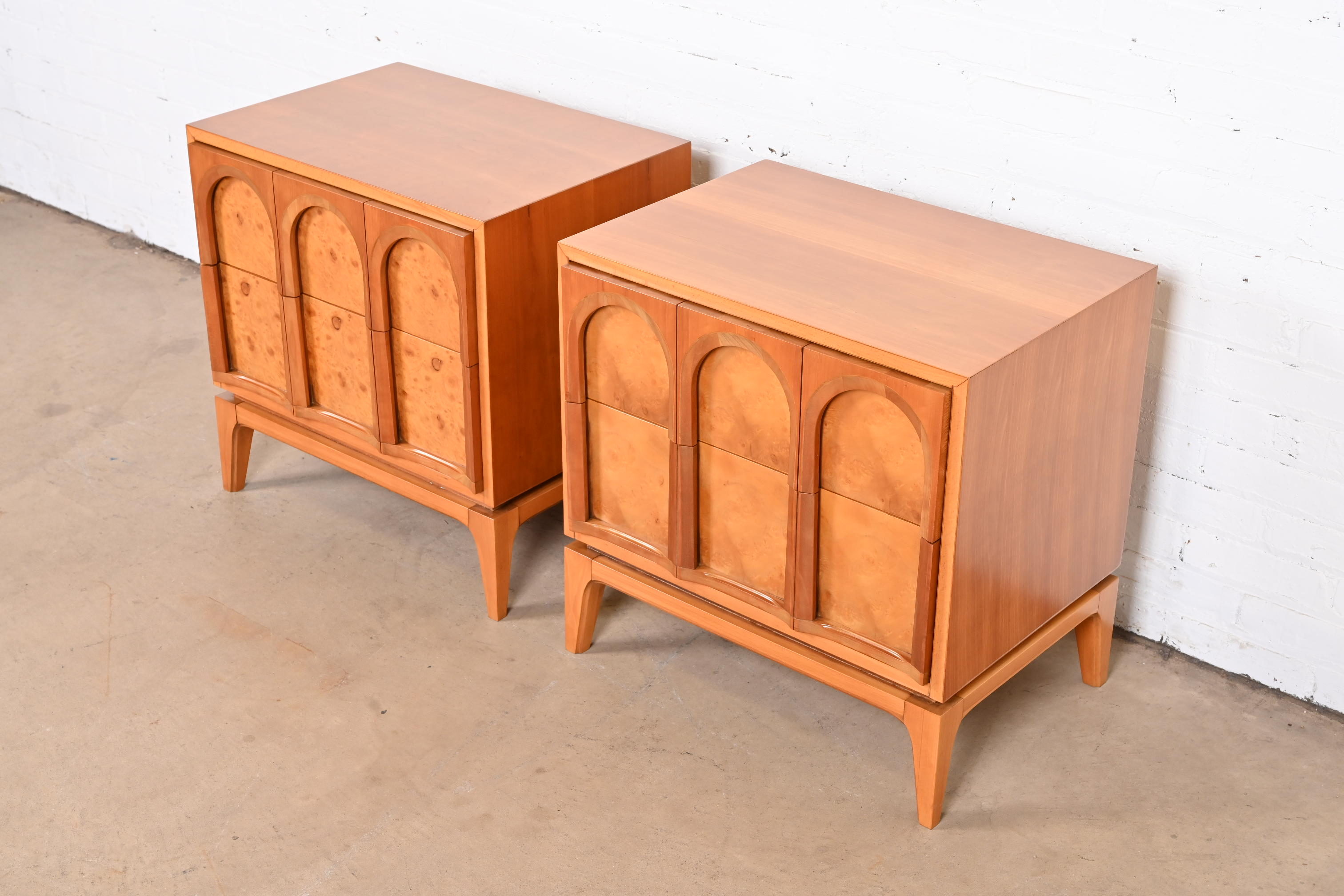Thomasville Mid-Century Modern Burl Wood Nightstands, Newly Refinished - Image 5