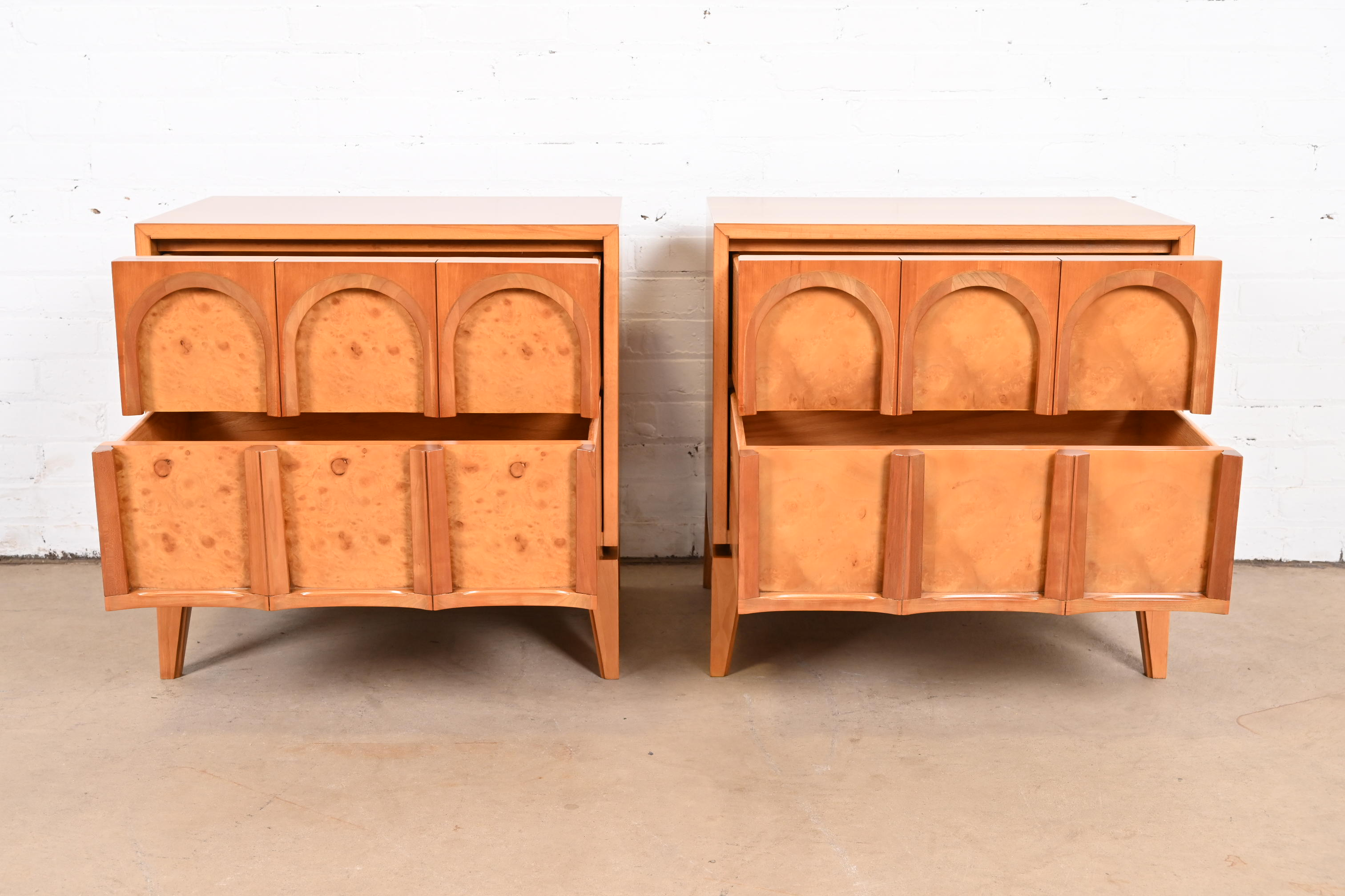 Thomasville Mid-Century Modern Burl Wood Nightstands, Newly Refinished - Image 6