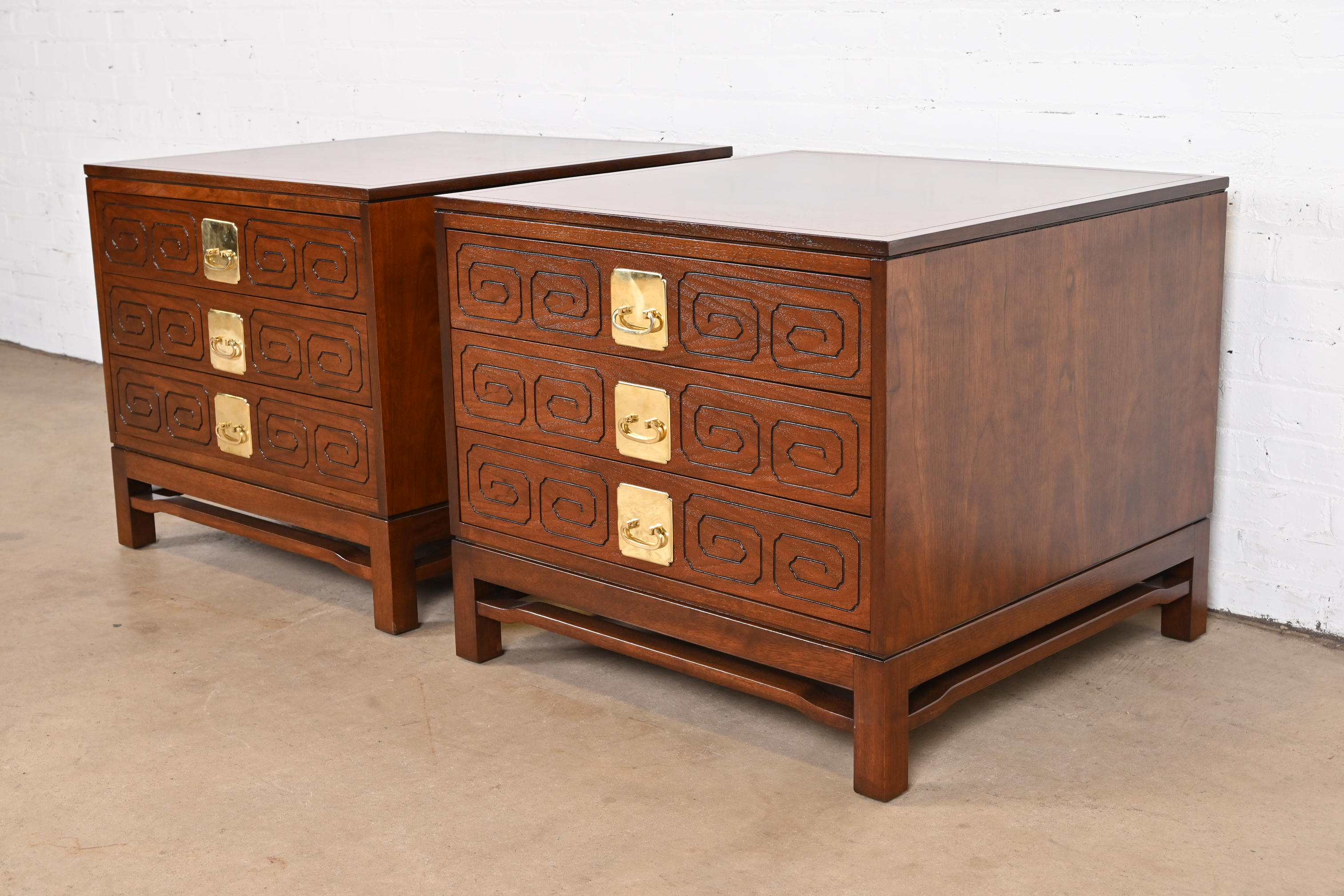 Widdicomb Mid-Century Modern Hollywood Regency Walnut Bedside Chests, Newly Refinished - Image 4