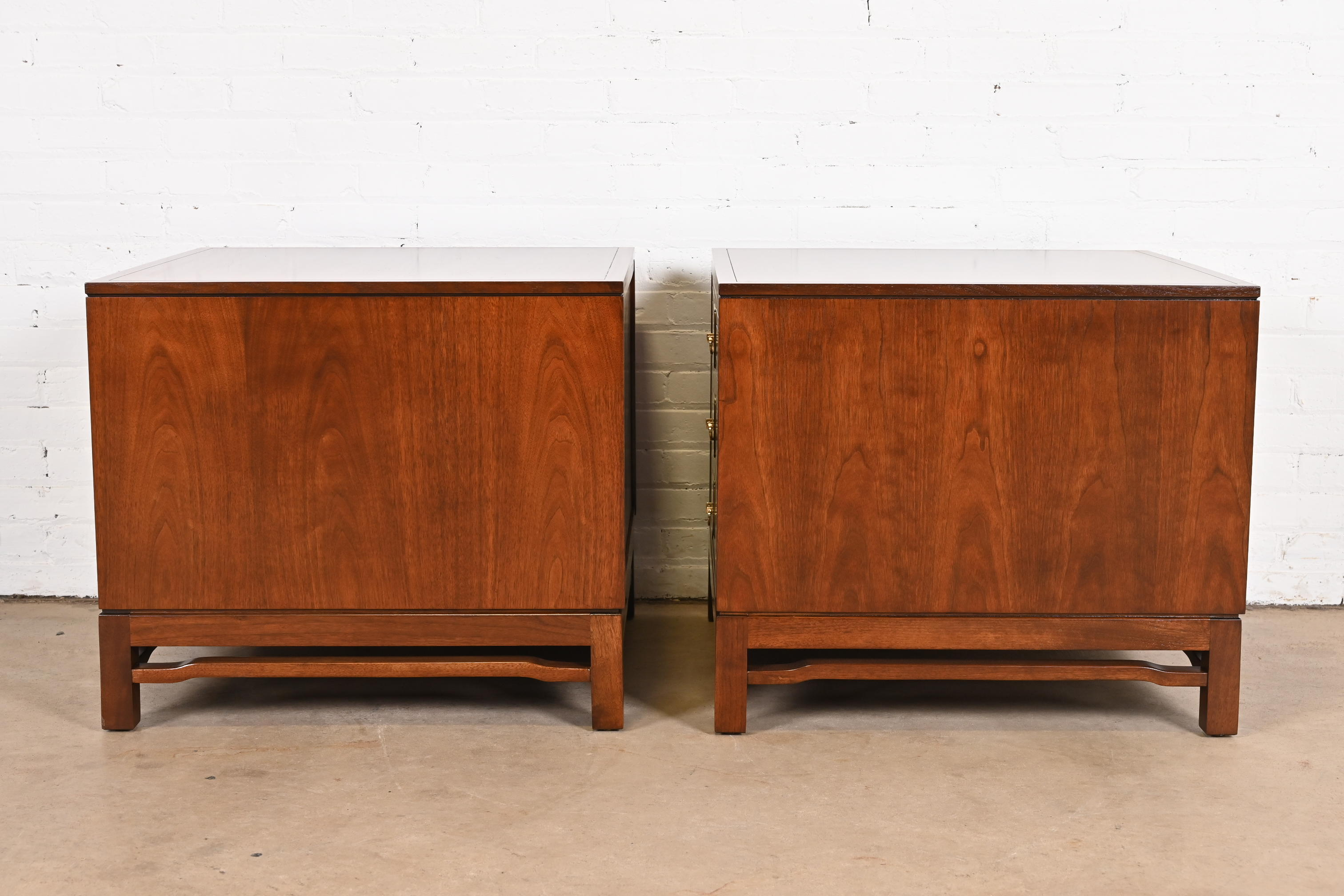 Widdicomb Mid-Century Modern Hollywood Regency Walnut Bedside Chests, Newly Refinished - Image 11