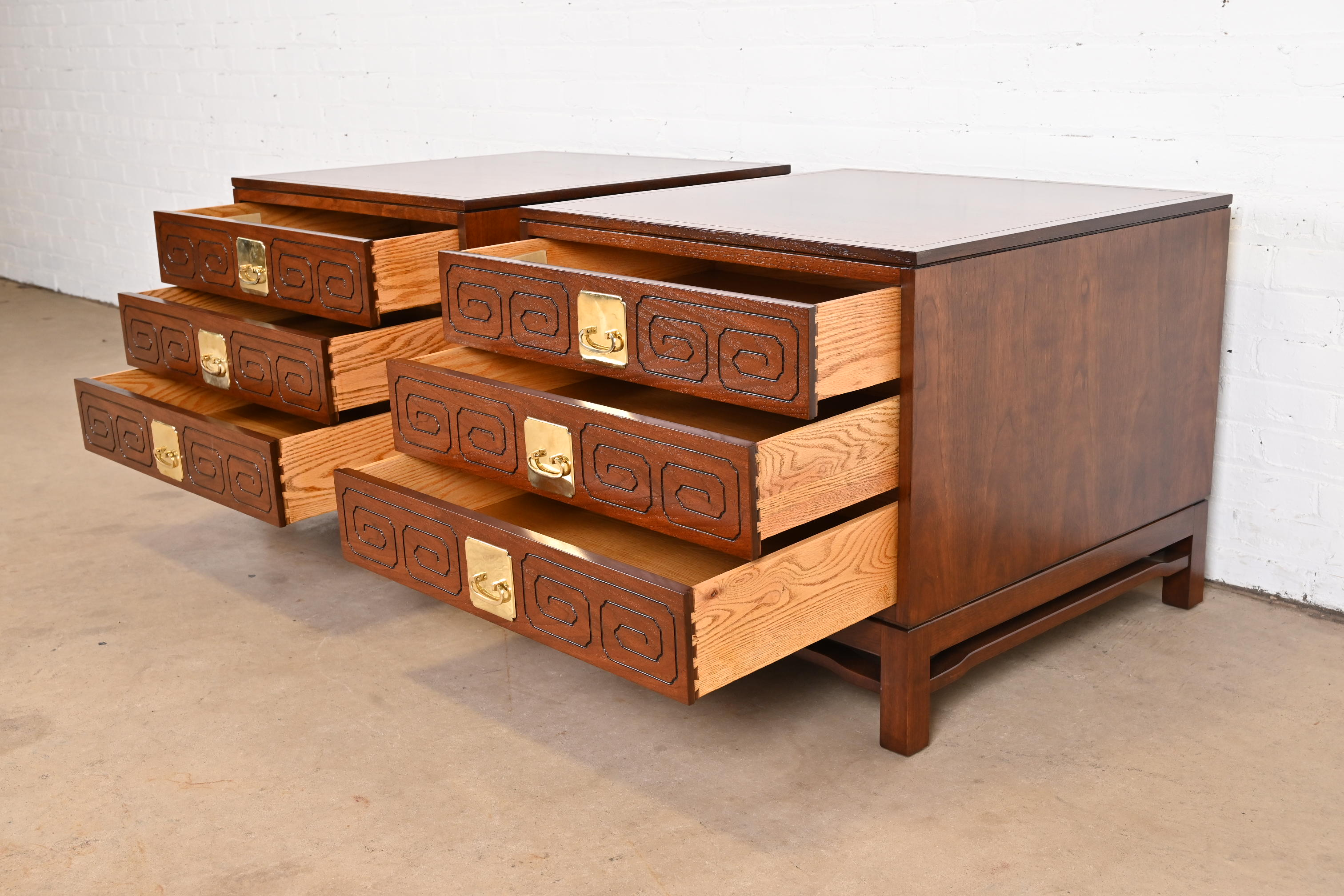 Widdicomb Mid-Century Modern Hollywood Regency Walnut Bedside Chests, Newly Refinished - Image 7