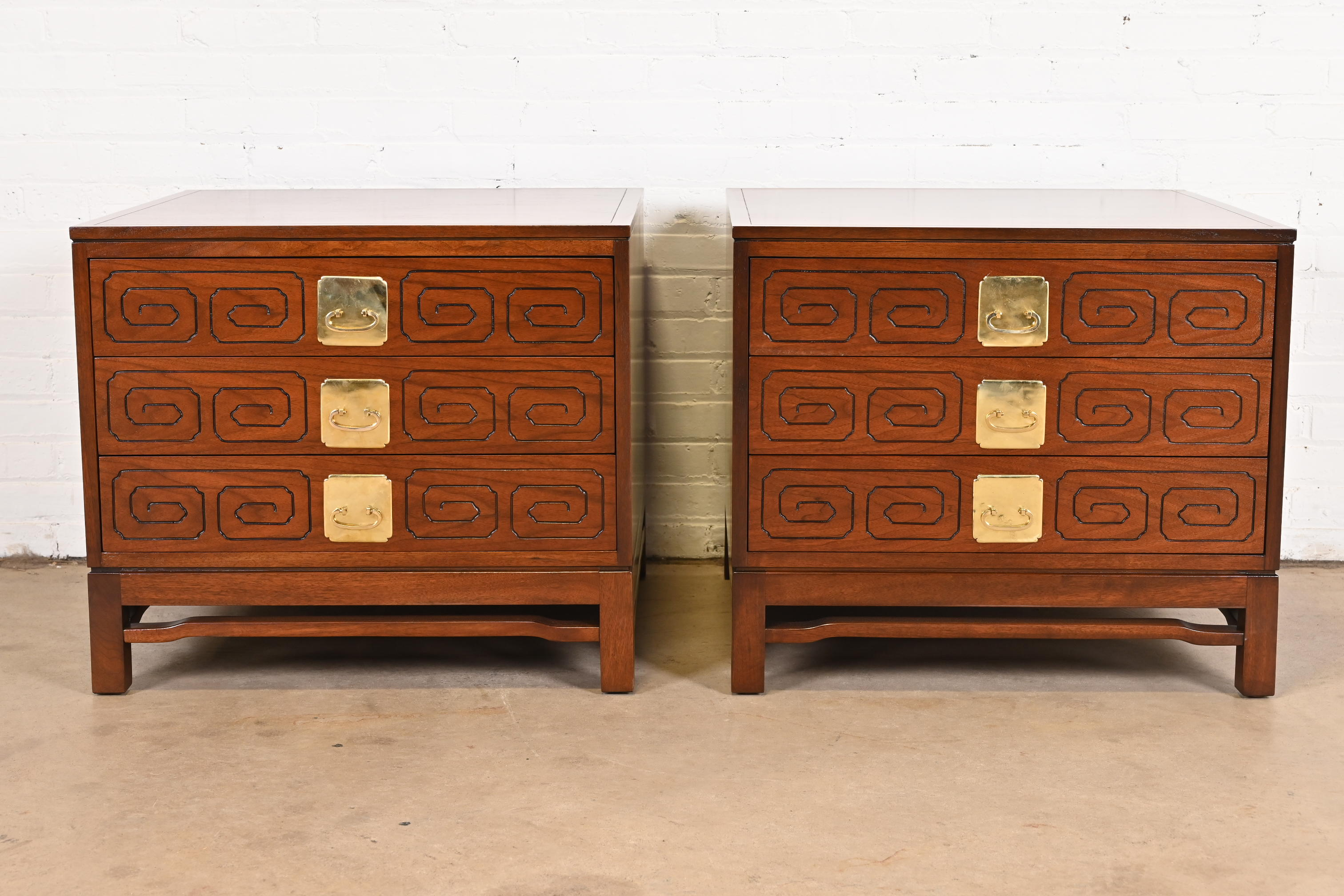 Widdicomb Mid-Century Modern Hollywood Regency Walnut Bedside Chests, Newly Refinished - Image 2