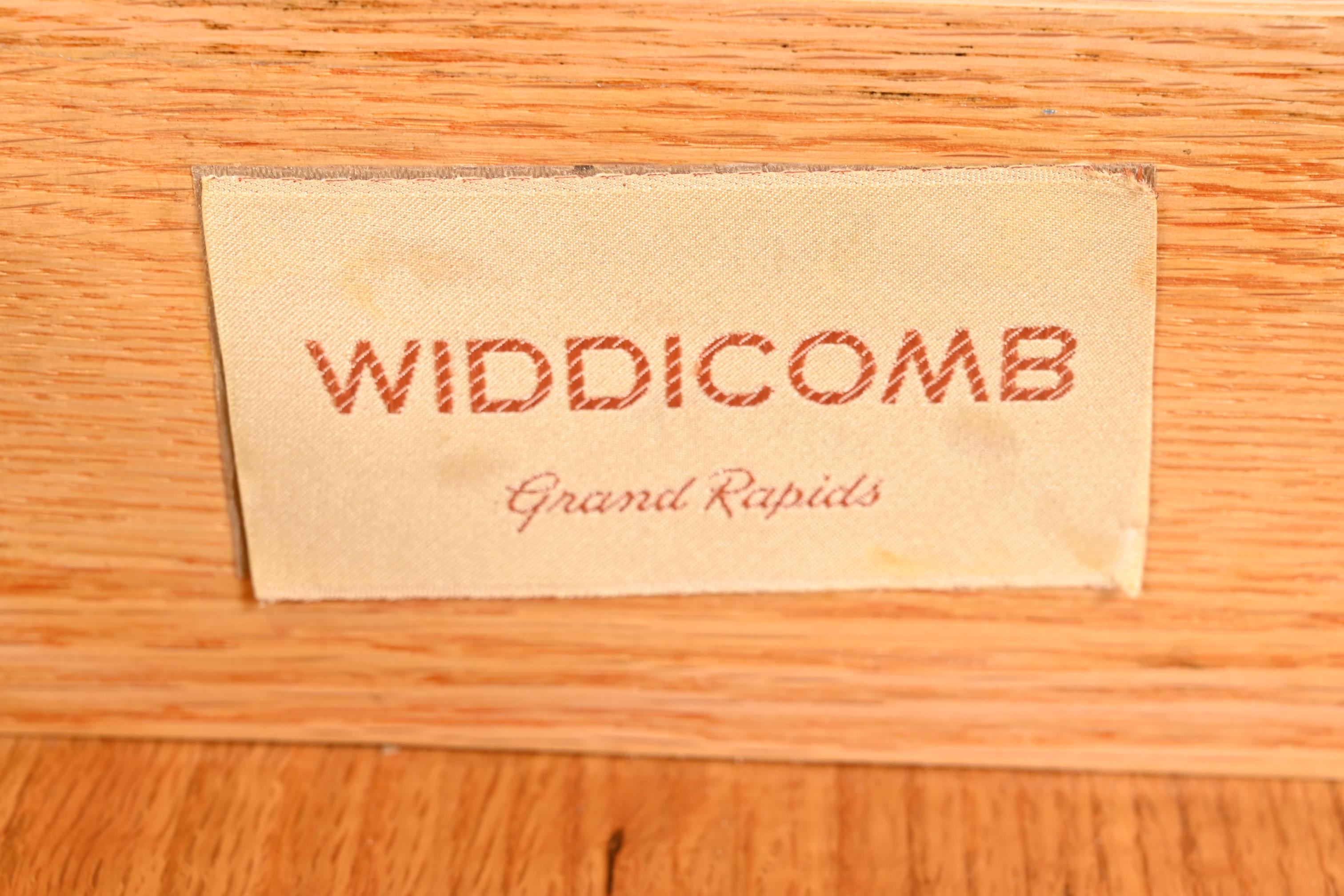Widdicomb Mid-Century Modern Hollywood Regency Walnut Bedside Chests, Newly Refinished - Image 9