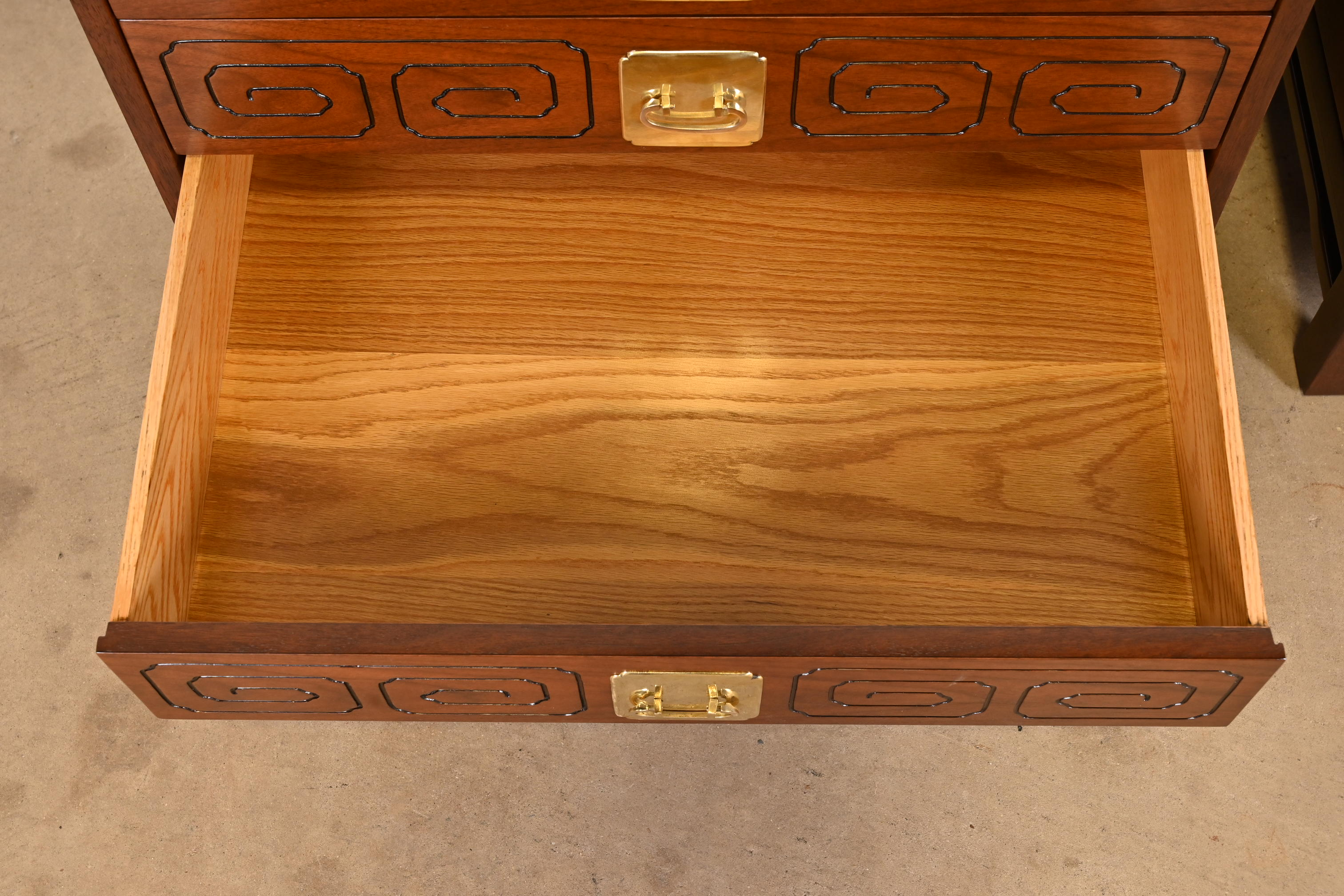 Widdicomb Mid-Century Modern Hollywood Regency Walnut Bedside Chests, Newly Refinished - Image 8