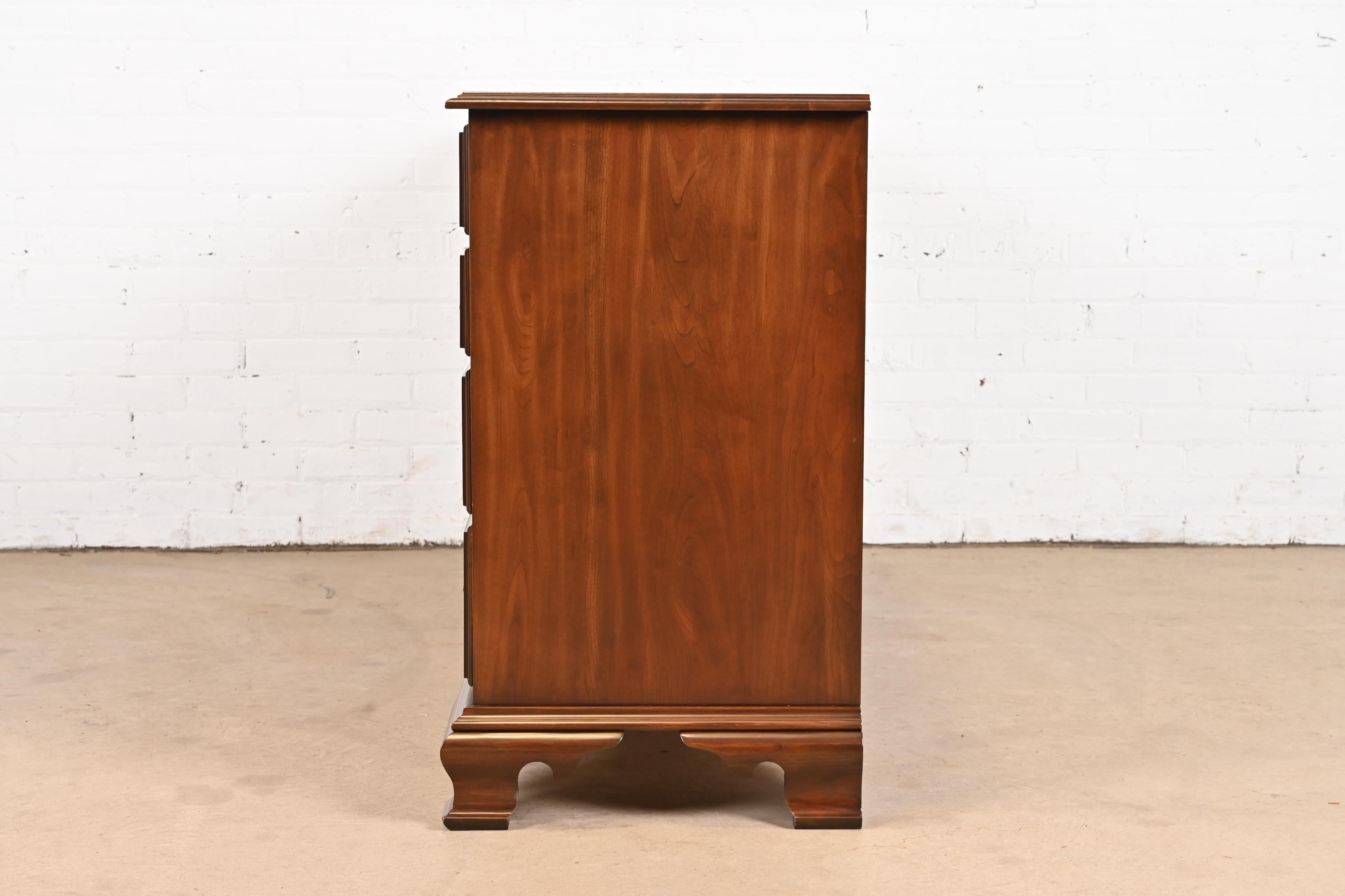 Harden Furniture Georgian Solid Cherry Wood Long Dresser, Newly Restored - Image 11