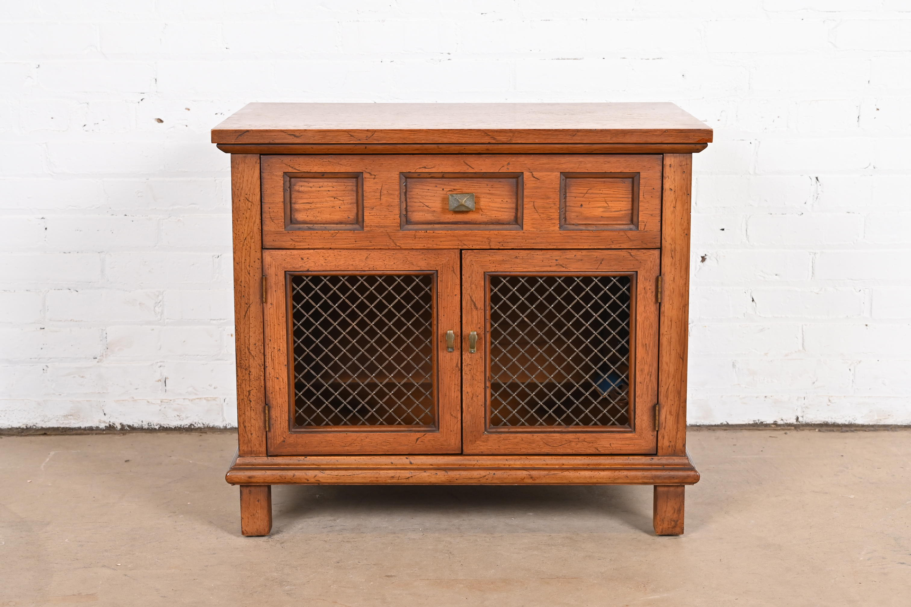 Henredon Mid-Century Modern Walnut Nightstand, 1960s - Image 4