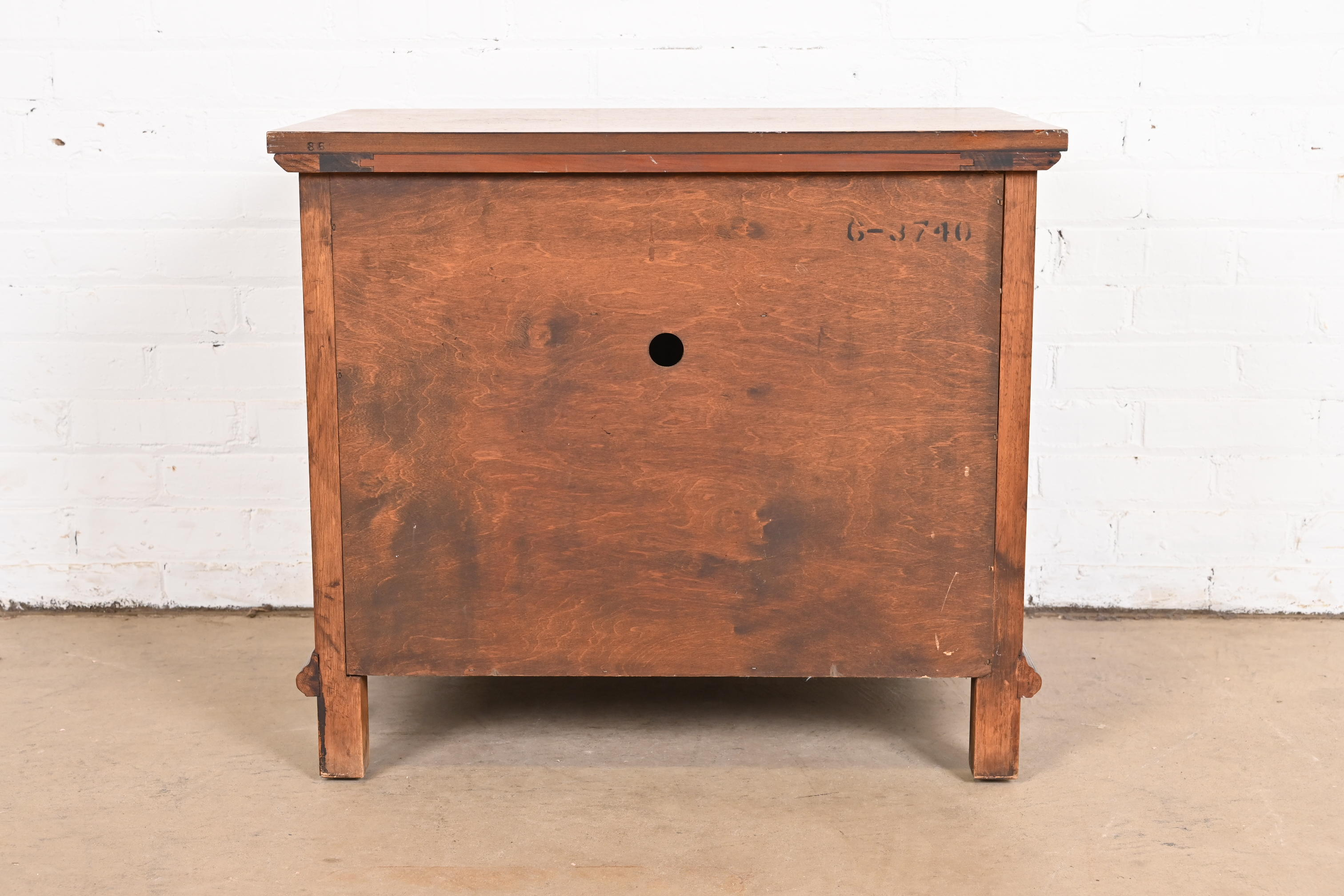 Henredon Mid-Century Modern Walnut Nightstand, 1960s - Image 12