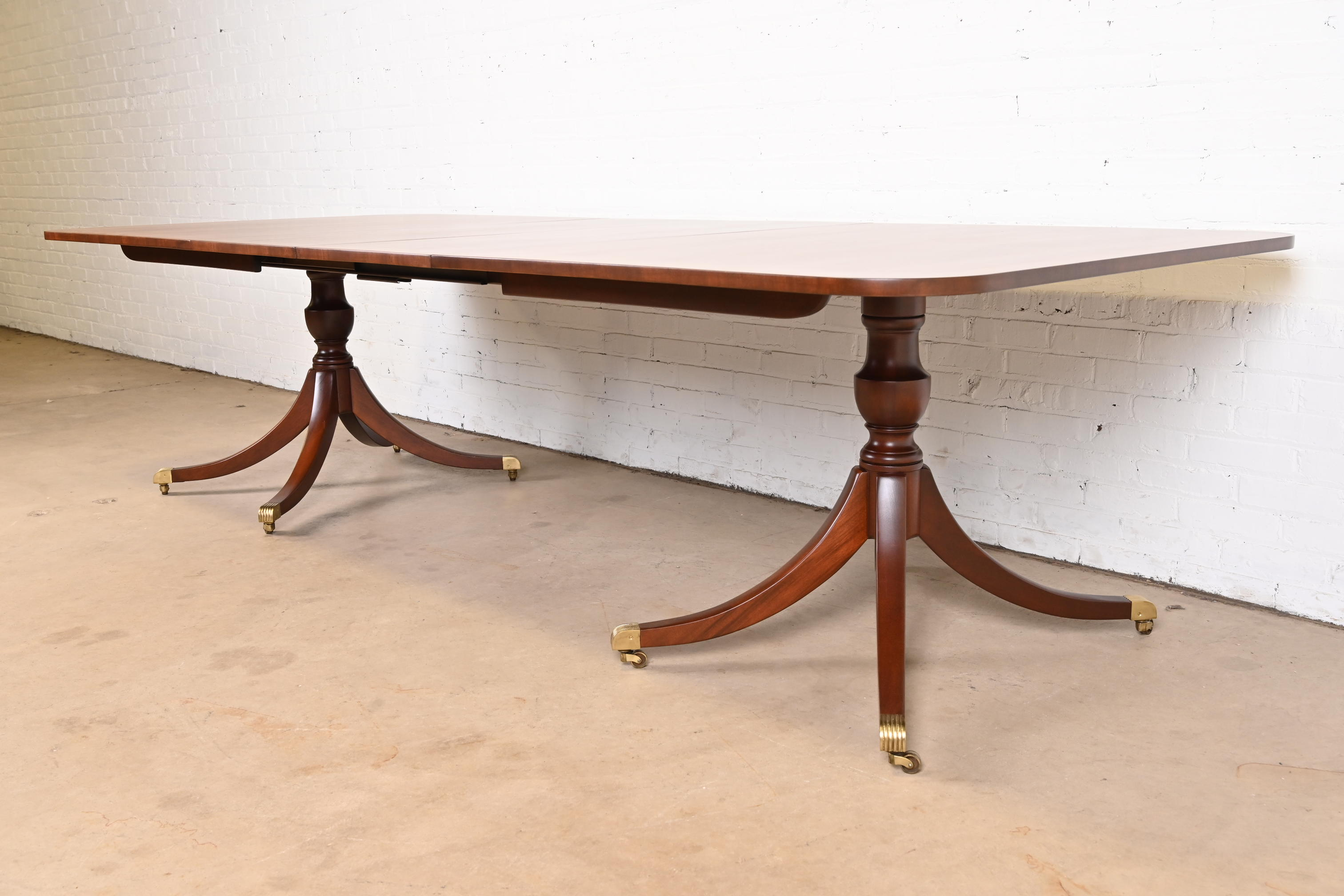 Kittinger Georgian Banded Mahogany Double Pedestal Extension Dining Table, Newly Refinished - Image 2