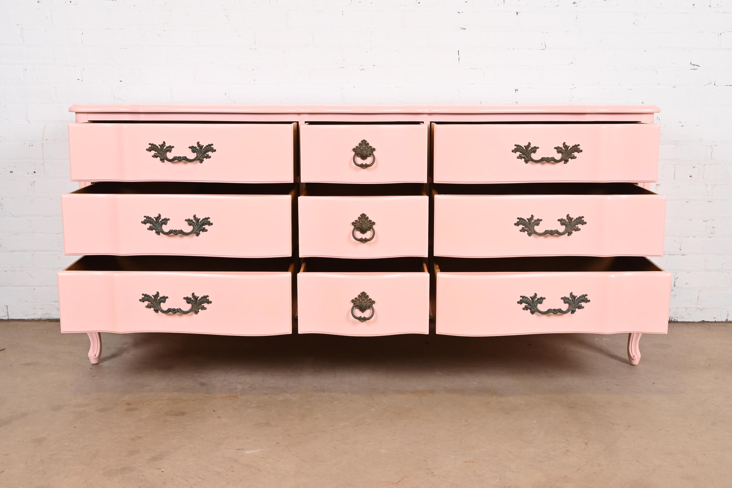 Henredon French Provincial Louis XV Pink Lacquered Triple Dresser, Newly Refinished - Image 4