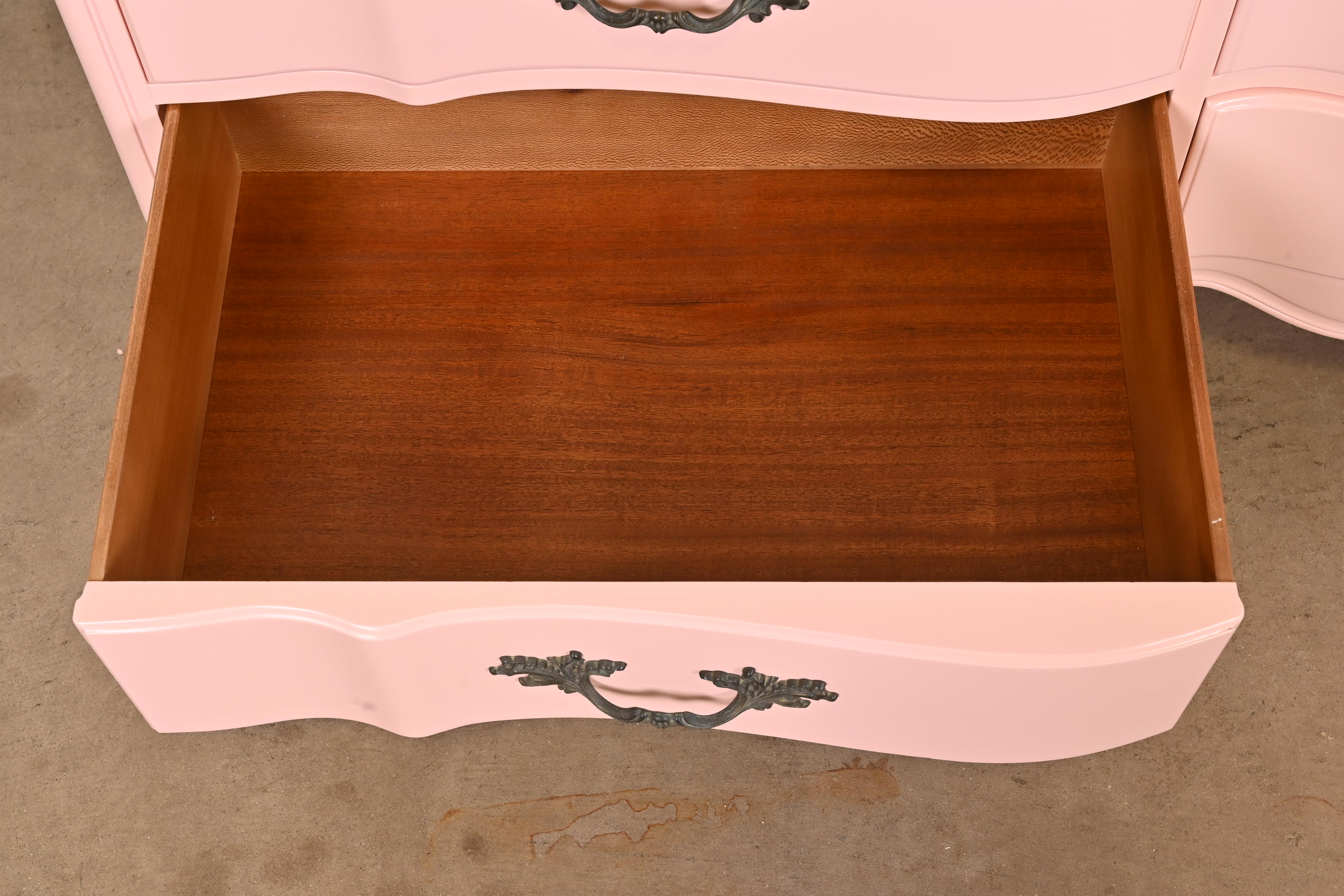Henredon French Provincial Louis XV Pink Lacquered Triple Dresser, Newly Refinished - Image 7