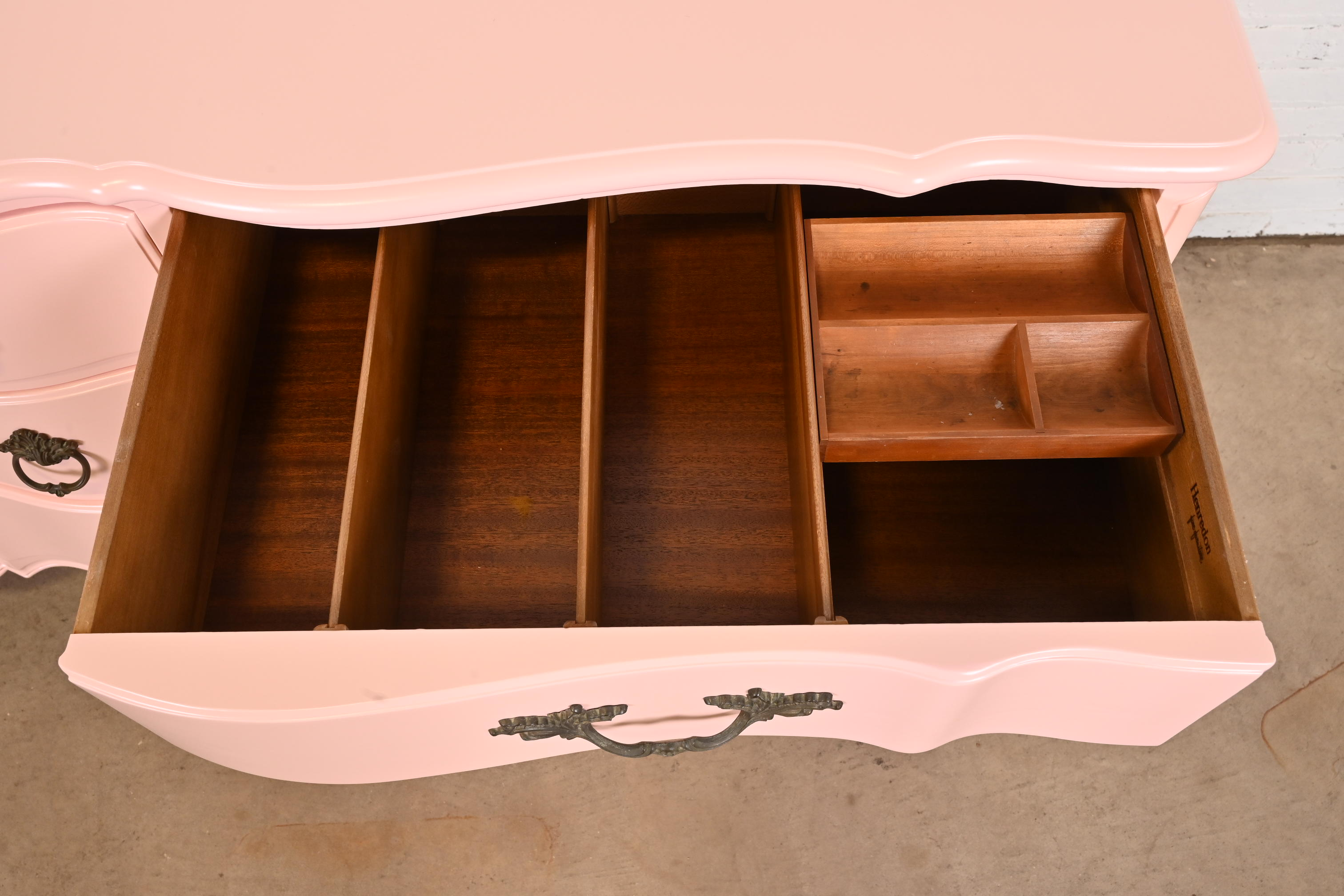 Henredon French Provincial Louis XV Pink Lacquered Triple Dresser, Newly Refinished - Image 6