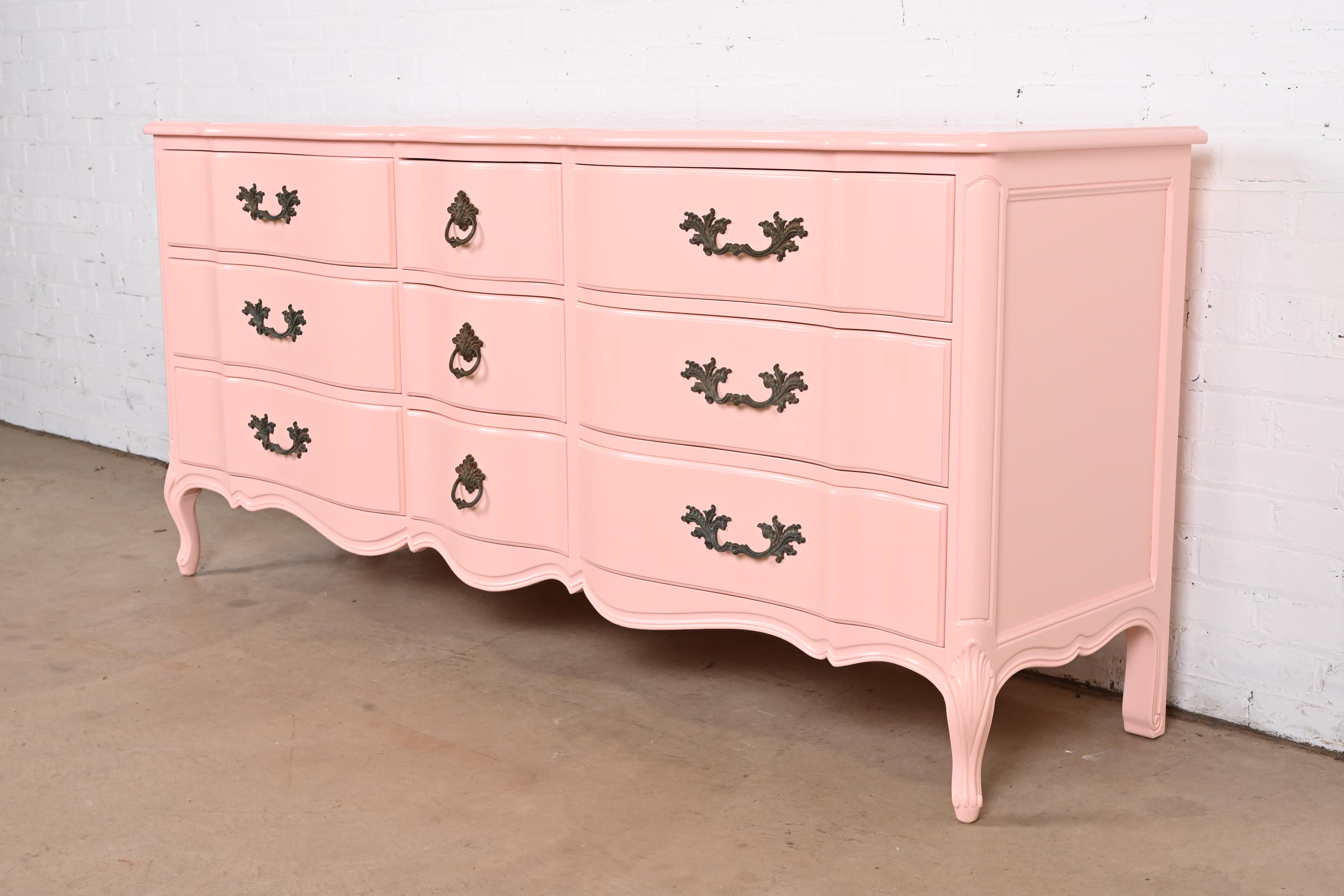Henredon French Provincial Louis XV Pink Lacquered Triple Dresser, Newly Refinished - Image 2