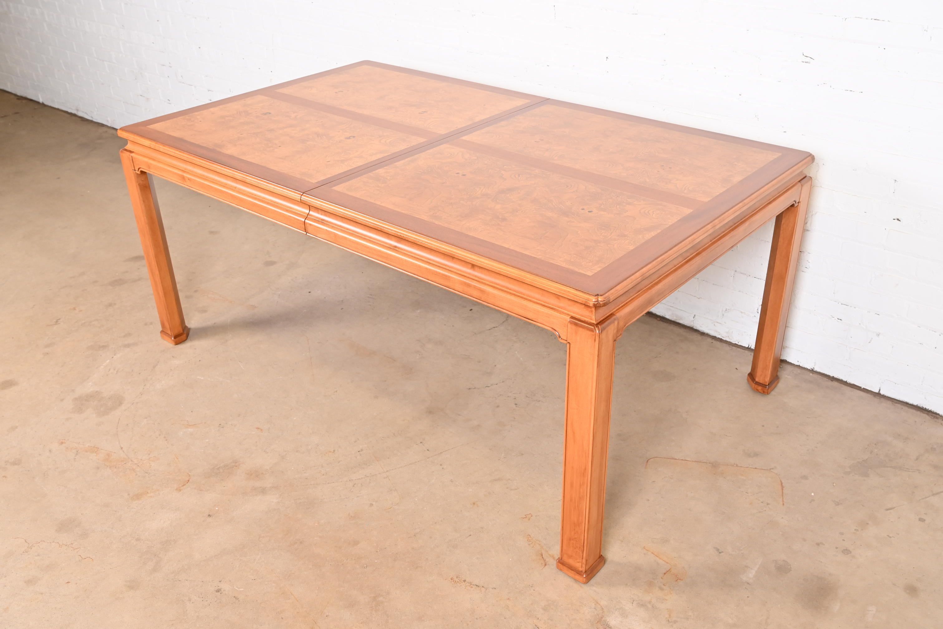 Henredon Mid-Century Hollywood Regency Mahogany and Burl Wood Extension Dining Table, Newly Refinished - Image 10