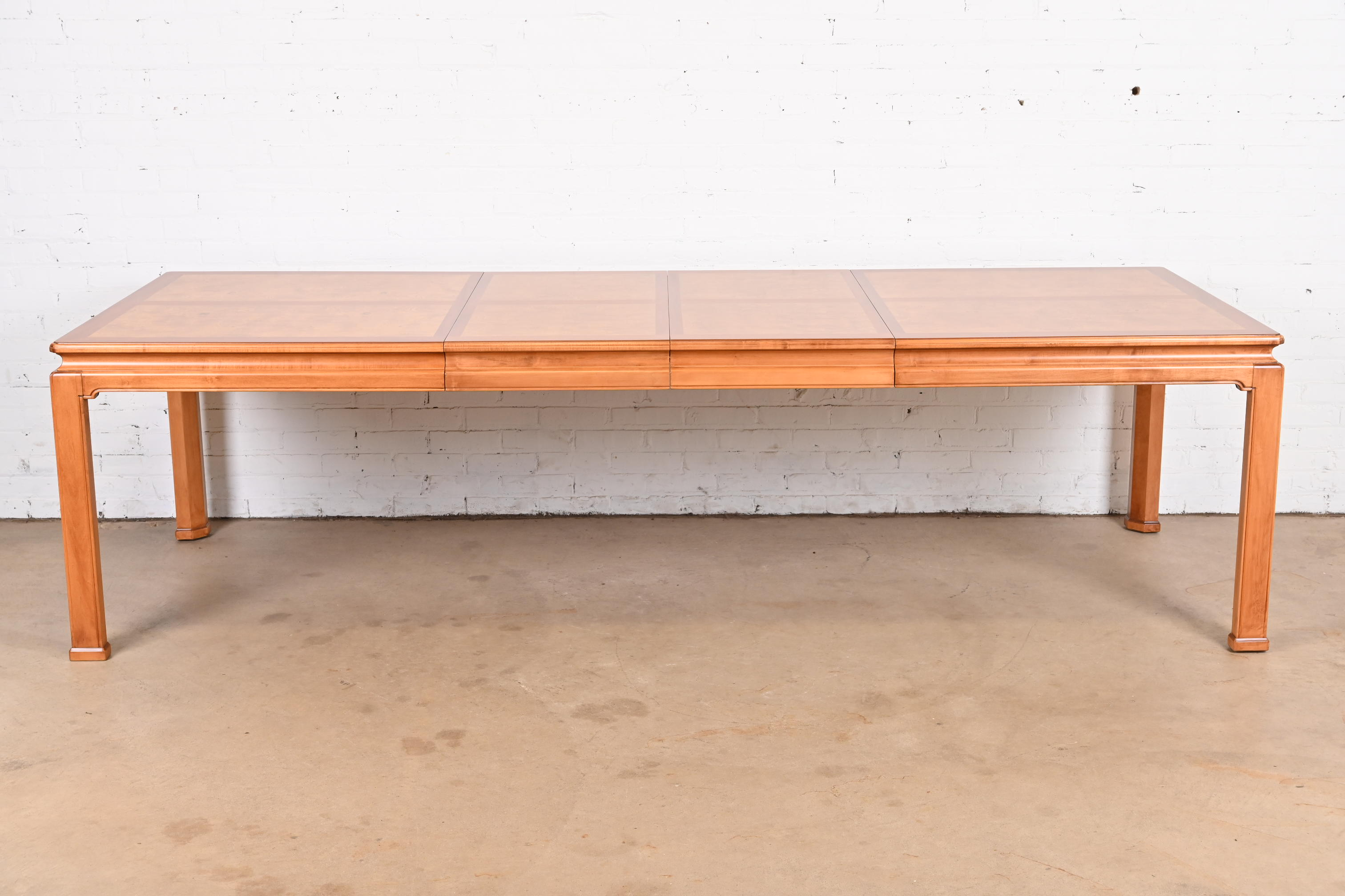 Henredon Mid-Century Hollywood Regency Mahogany and Burl Wood Extension Dining Table, Newly Refinished - Image 3