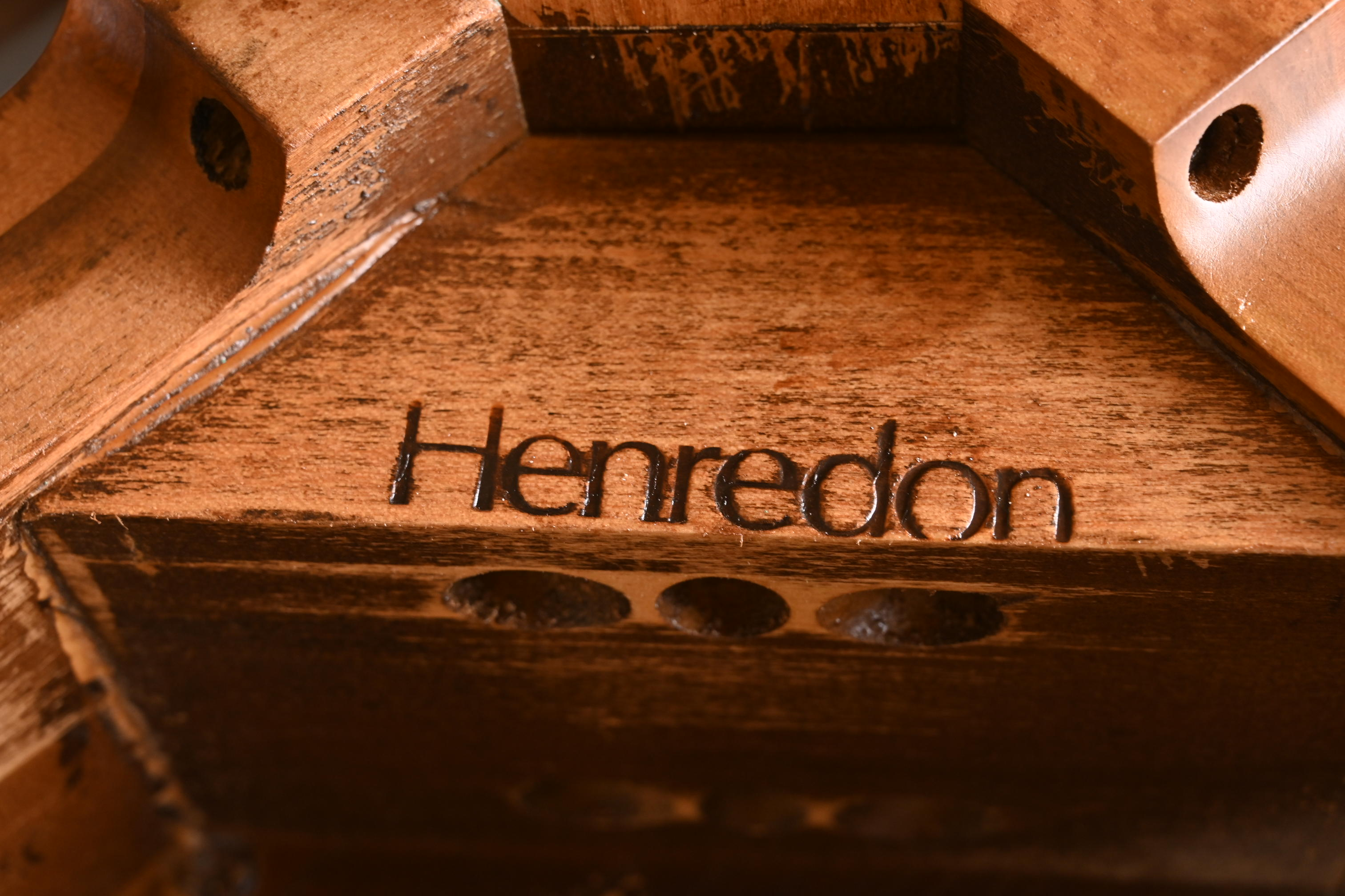Henredon Mid-Century Hollywood Regency Mahogany and Burl Wood Extension Dining Table, Newly Refinished - Image 11