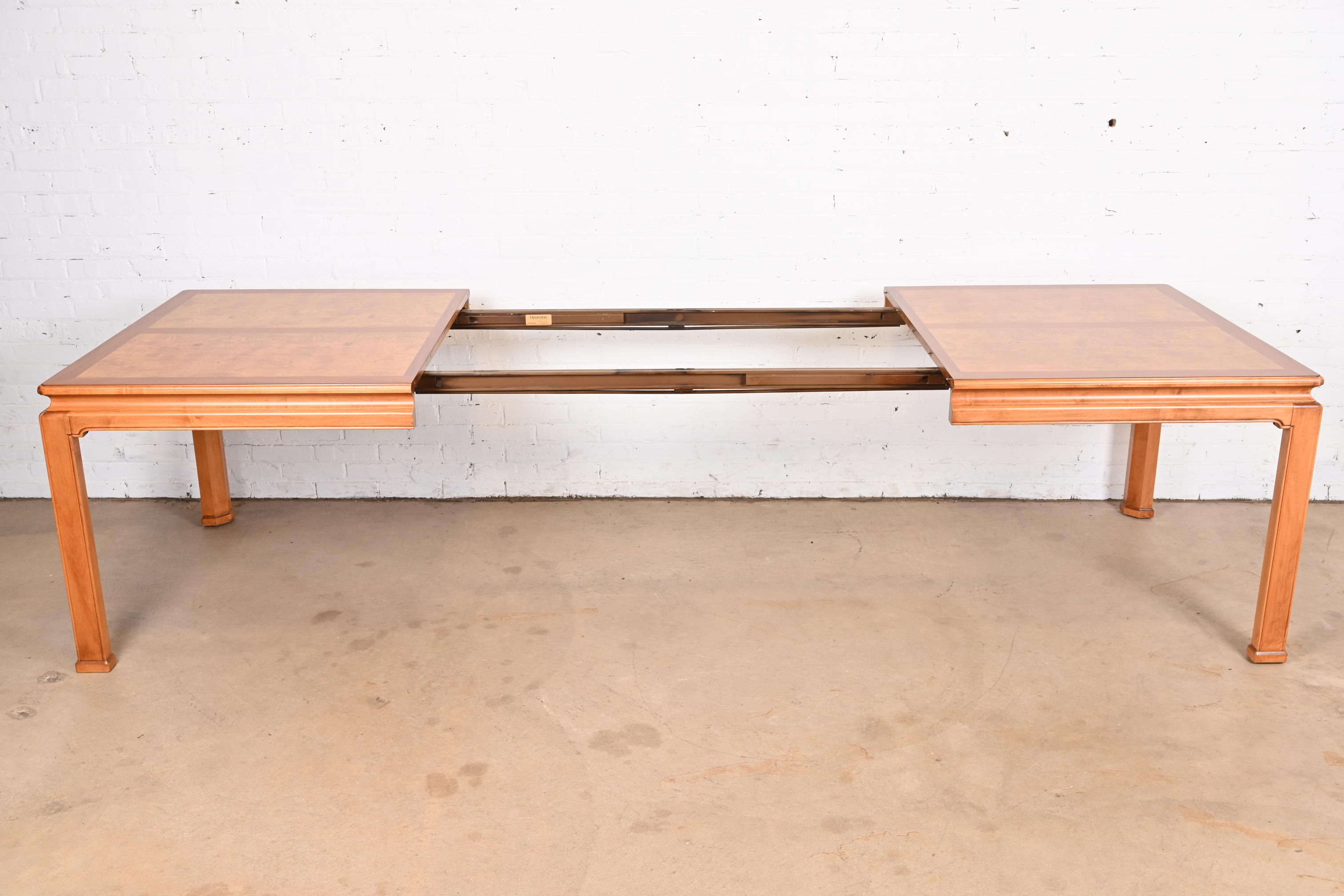 Henredon Mid-Century Hollywood Regency Mahogany and Burl Wood Extension Dining Table, Newly Refinished - Image 8