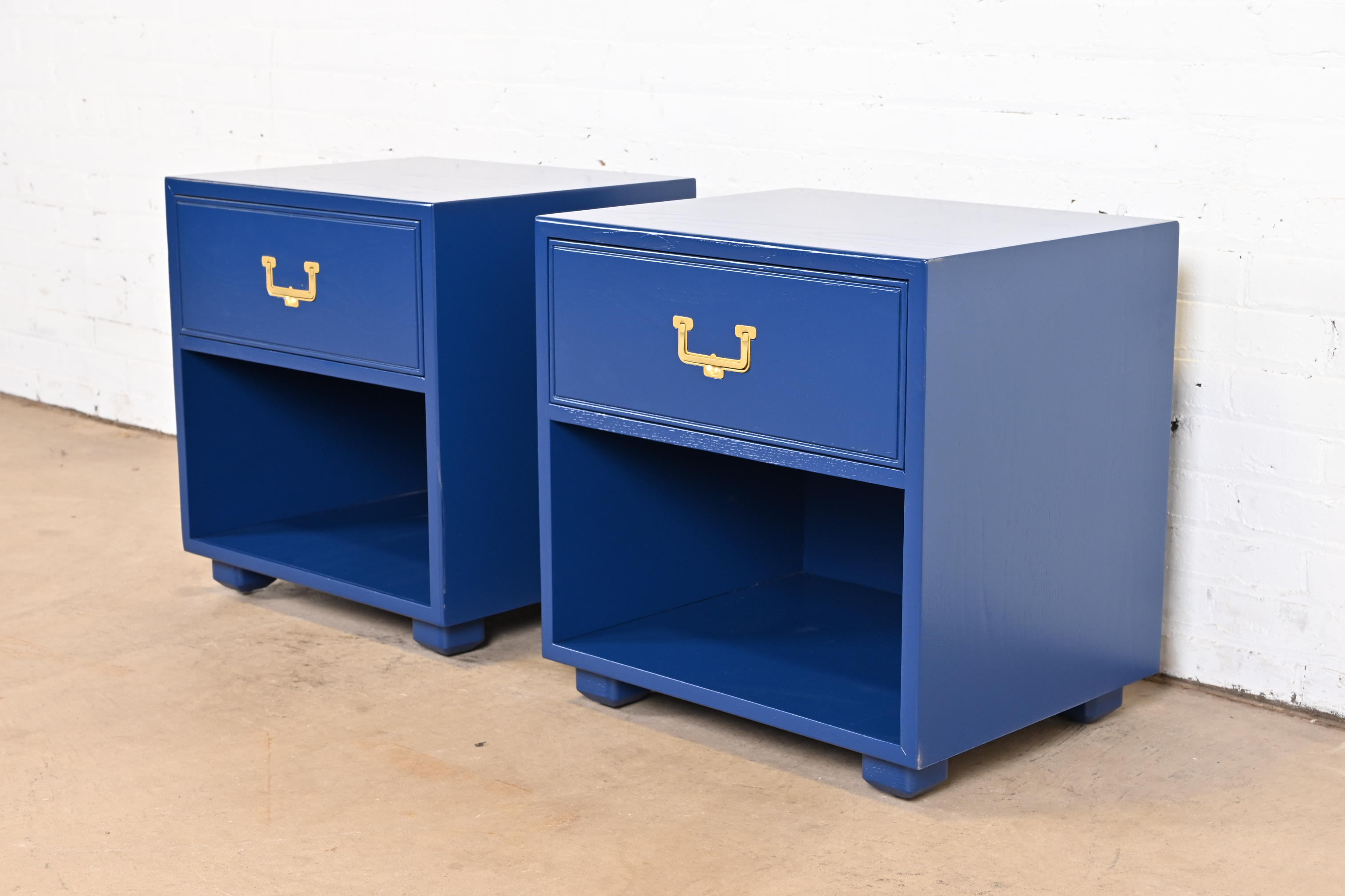 Henredon Mid-Century Hollywood Regency Campaign Blue Lacquered Nightstands, Newly Refinished