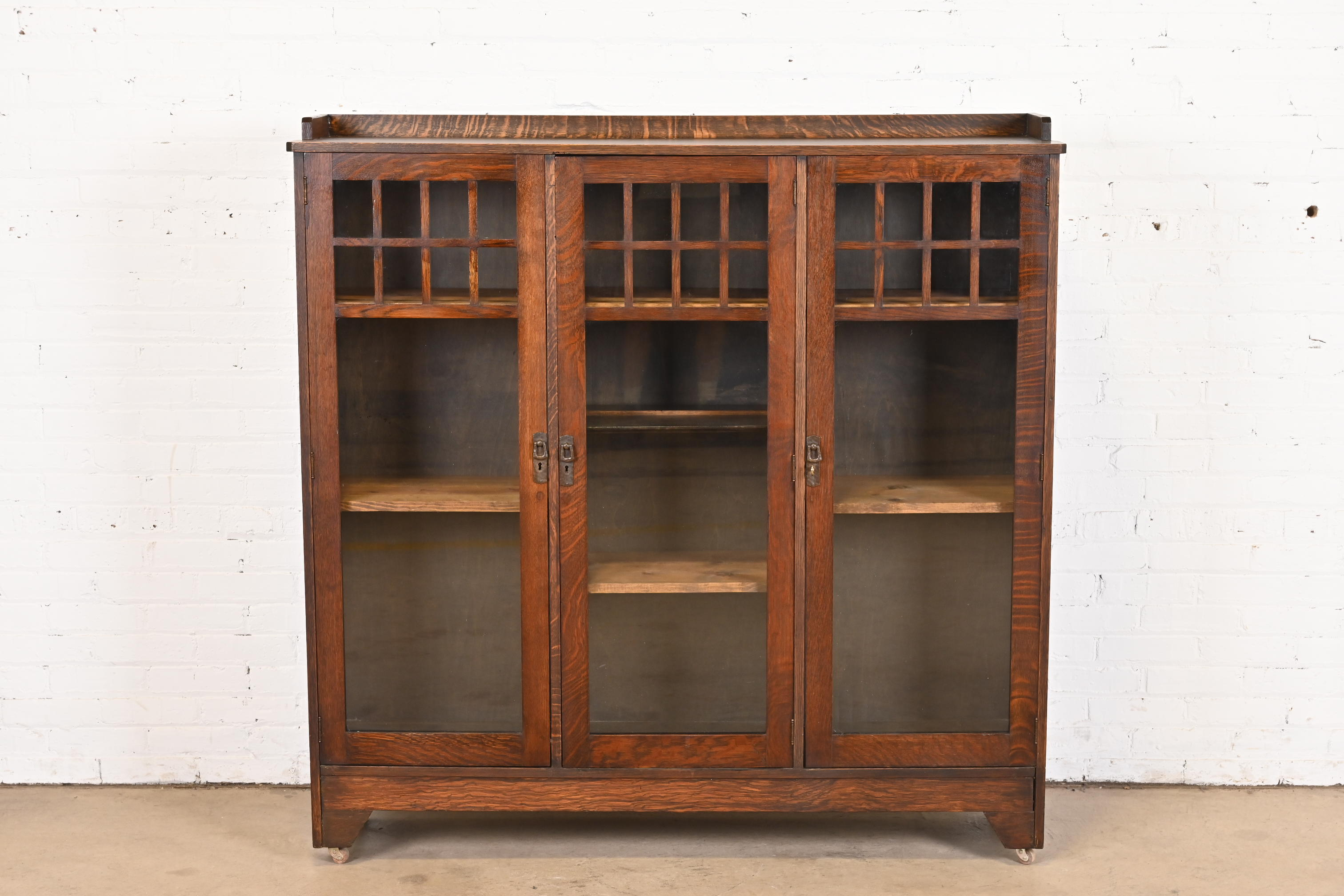 Lifetime Mission Oak Arts and Crafts Triple Bookcase, Circa 1900 - Image 2