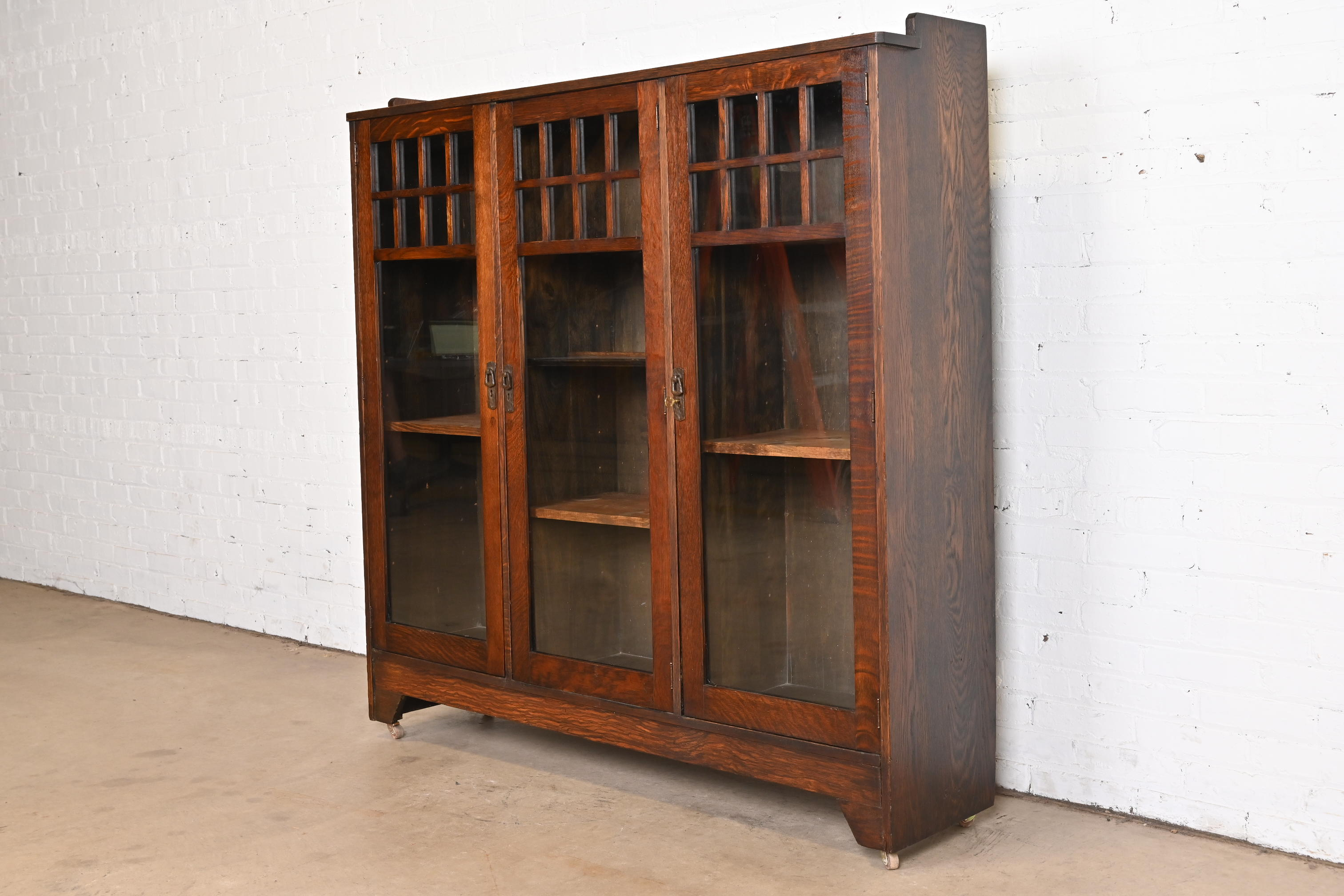 Lifetime Mission Oak Arts and Crafts Triple Bookcase, Circa 1900 - Image 3
