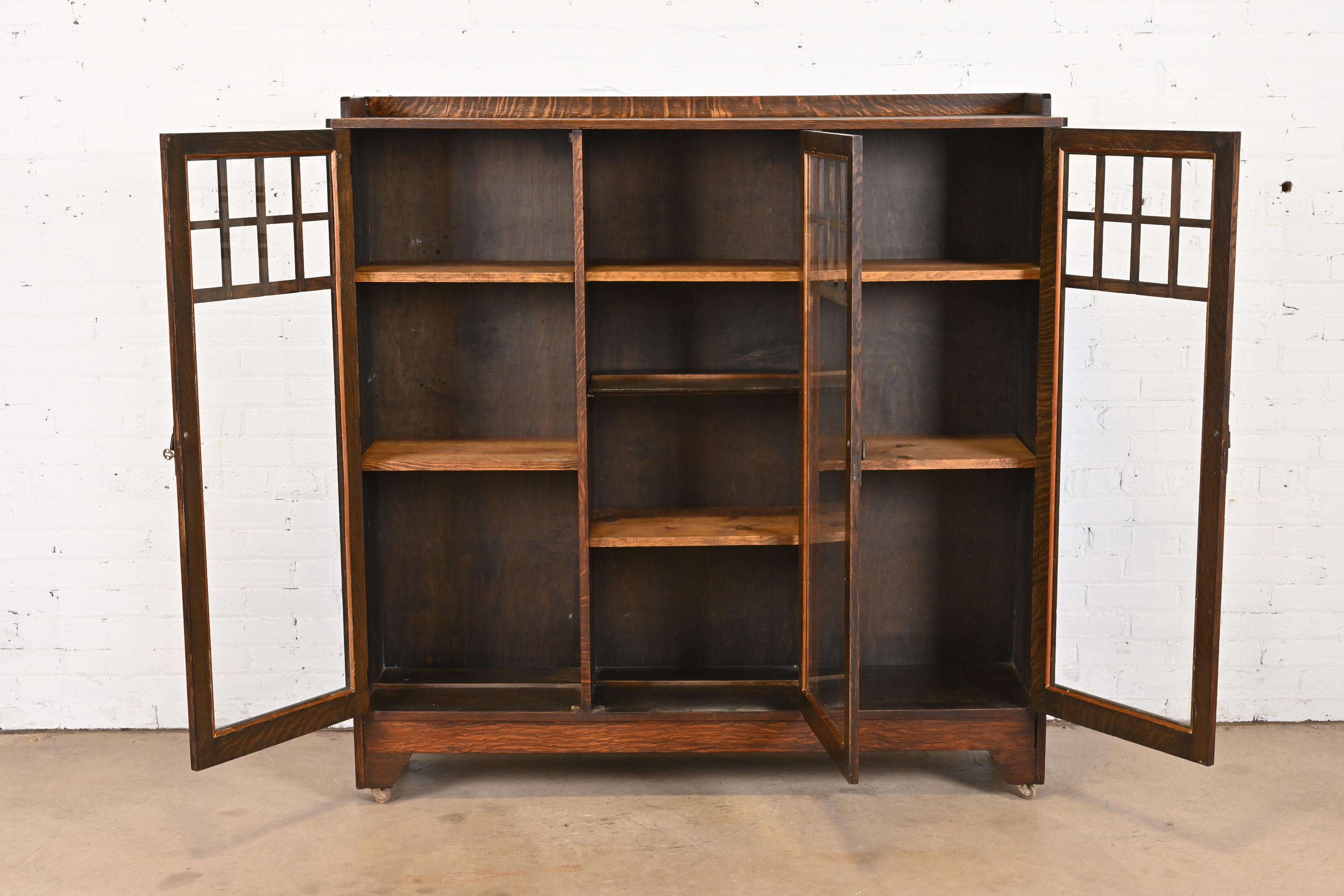 Lifetime Mission Oak Arts and Crafts Triple Bookcase, Circa 1900 - Image 5