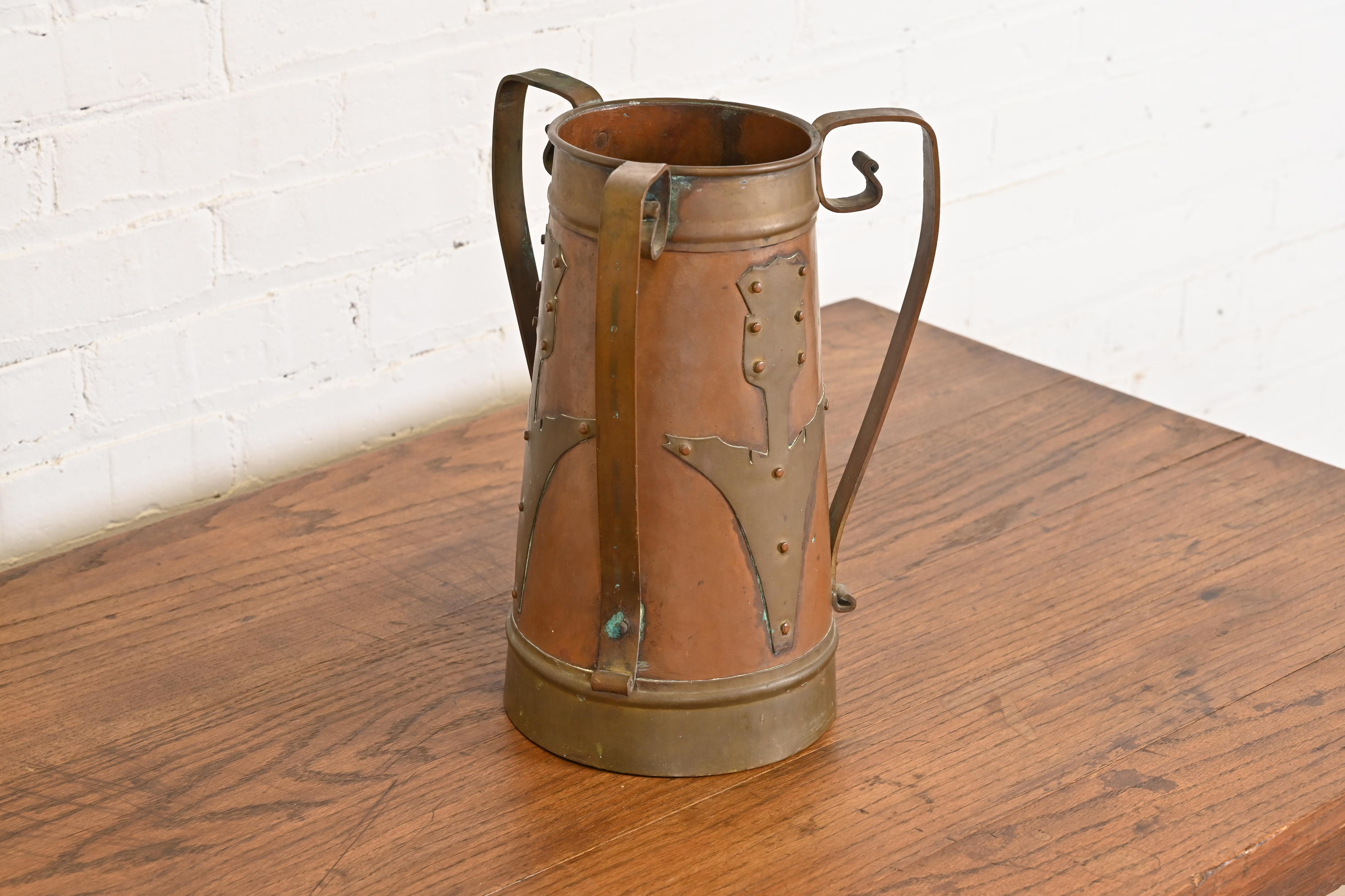 Antique Stickley Brothers Arts & Crafts Three-Handled Large Copper Vase - Image 4