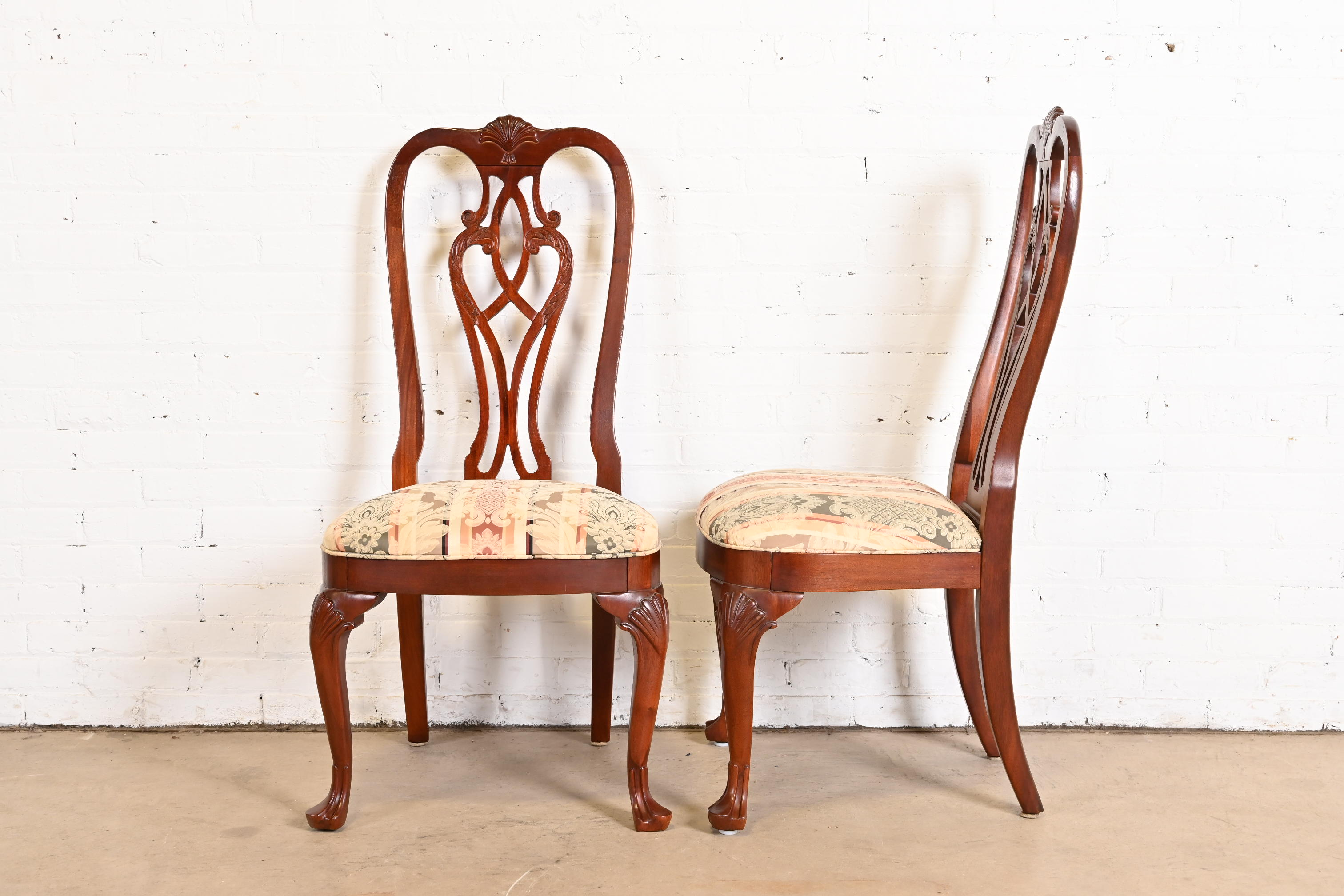 Ethan Allen Georgian Carved Mahogany Dining Chairs, Set of Eight - Image 5