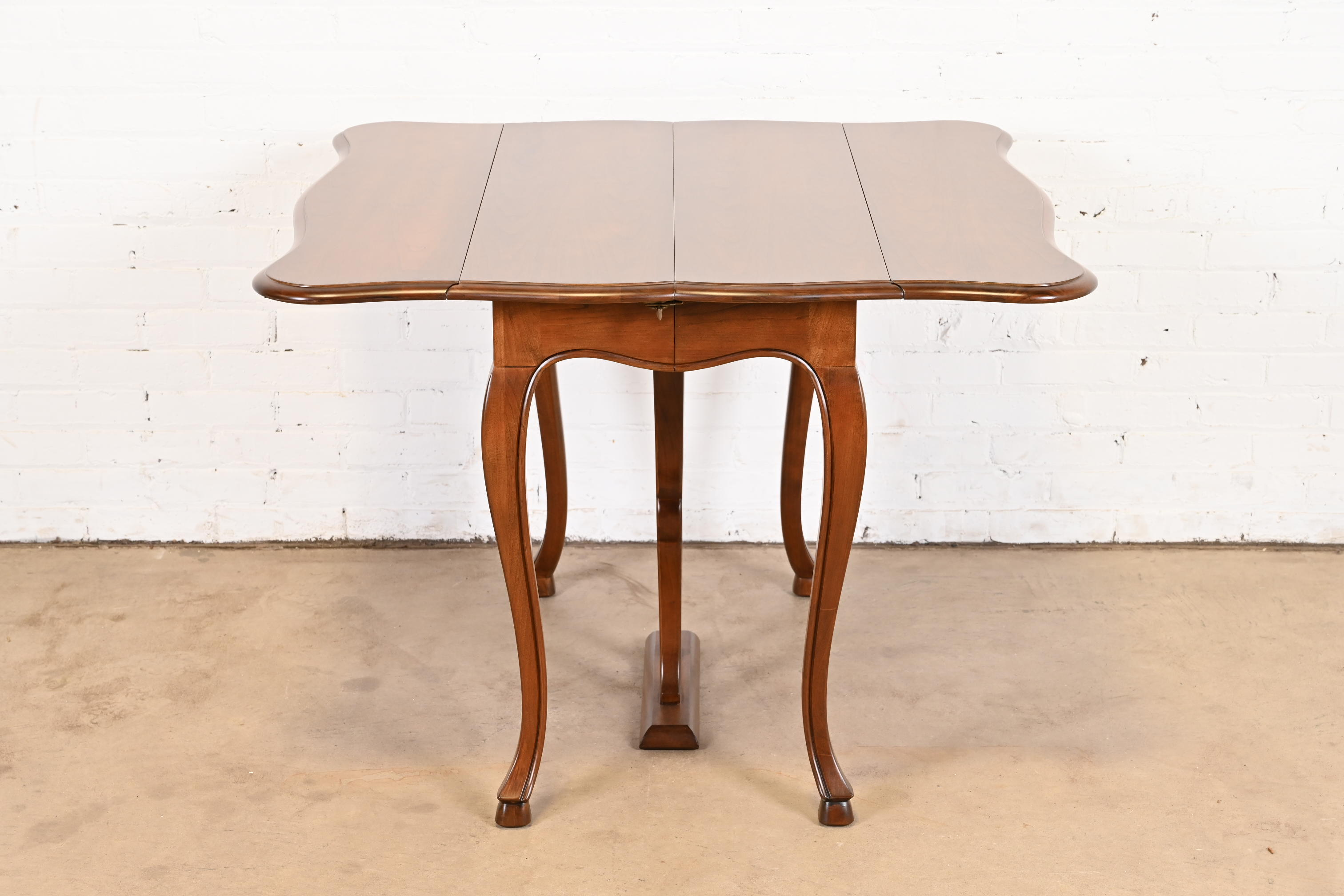 John Widdicomb French Provincial Solid Cherry Wood Extension Dining Table, Newly Refinished - Image 7