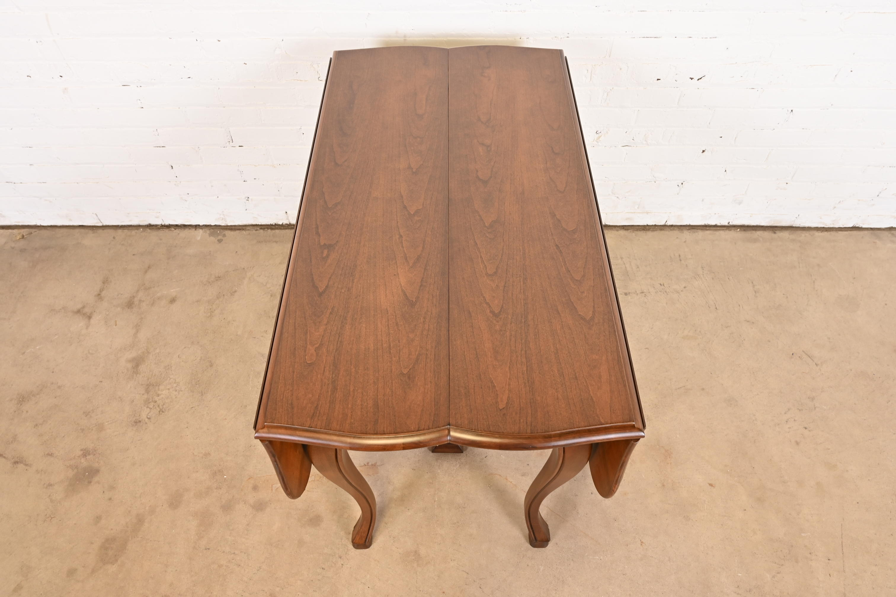 John Widdicomb French Provincial Solid Cherry Wood Extension Dining Table, Newly Refinished - Image 9