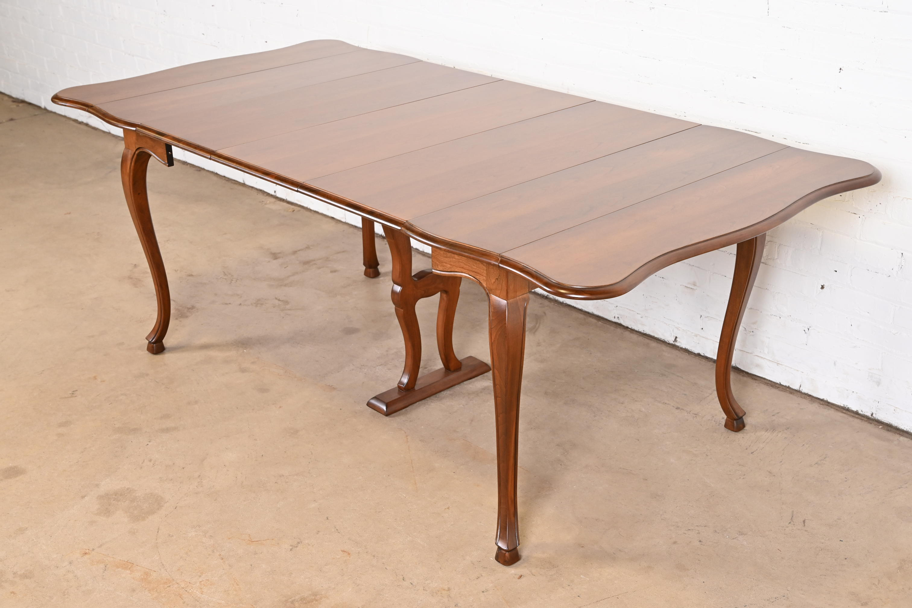 John Widdicomb French Provincial Solid Cherry Wood Extension Dining Table, Newly Refinished - Image 3