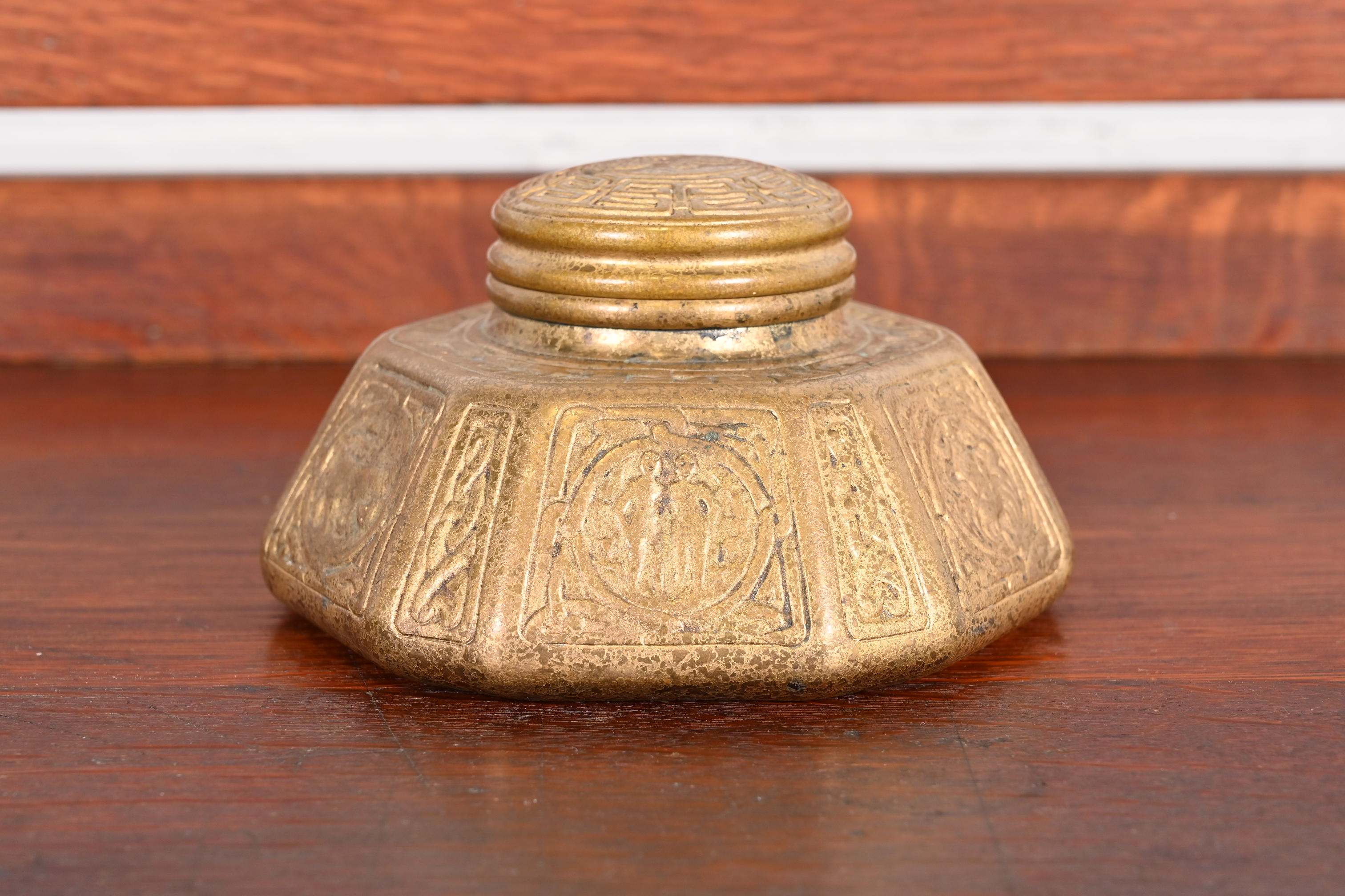 Tiffany Studios New York Zodiac Bronze Doré Large Inkwell - Image 4