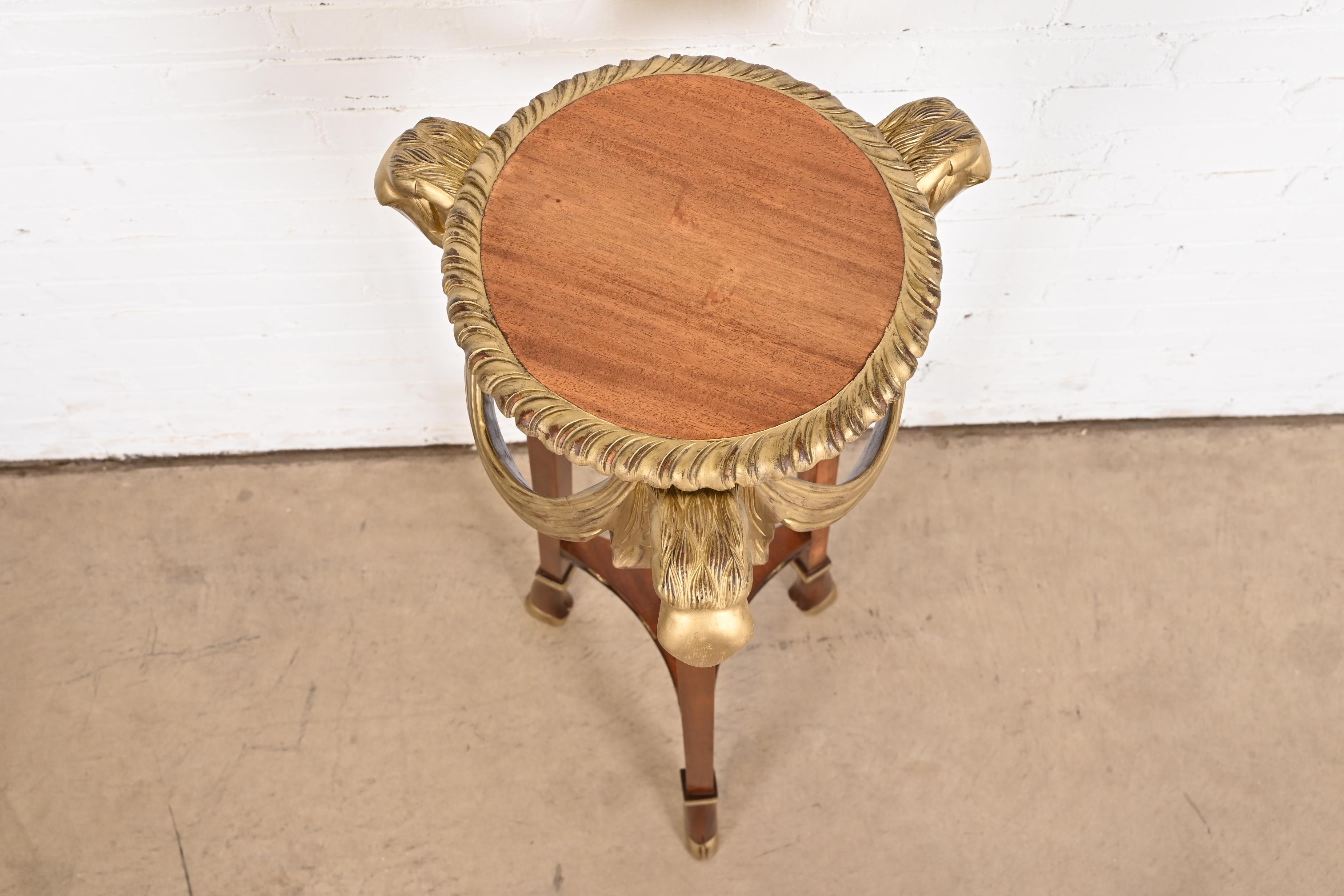 John Widdicomb Neoclassical Mahogany Guéridon Pedestal Table or Plant Stand With Gold Gilt Ram Heads and Hooved Feet - Image 10