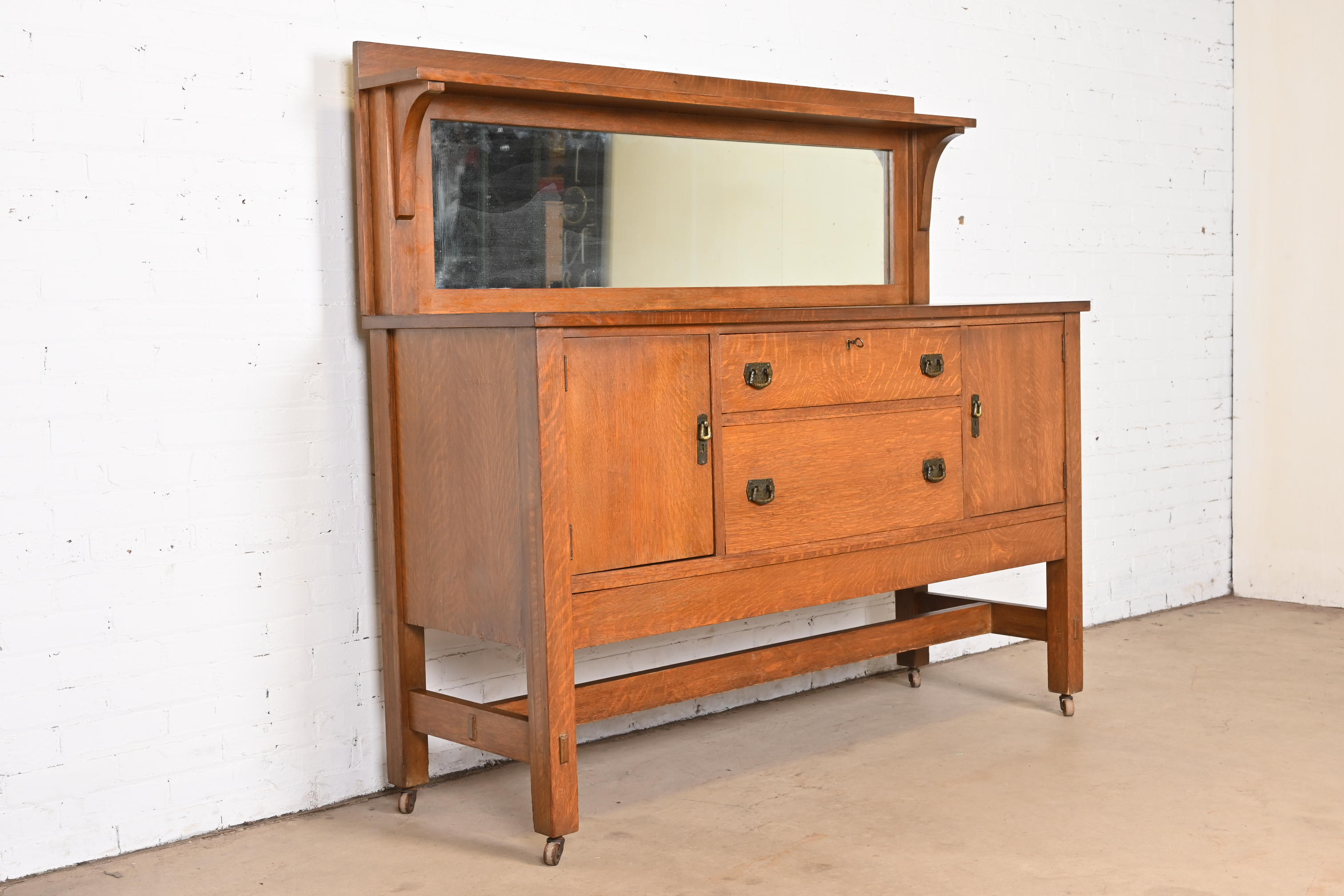 Lifetime Furniture Antique Mission Oak Arts & Crafts Sideboard or Bar Cabinet, Circa 1900 - Image 3