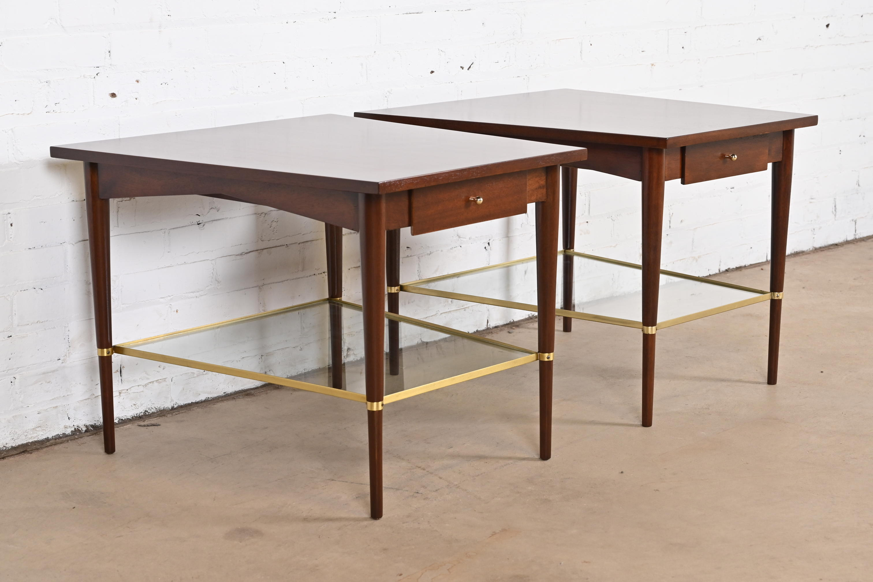 Paul McCobb Connoisseur Collection Mahogany and Brass Wedge Nightstands or Side Tables, Newly Refinished - Image 4