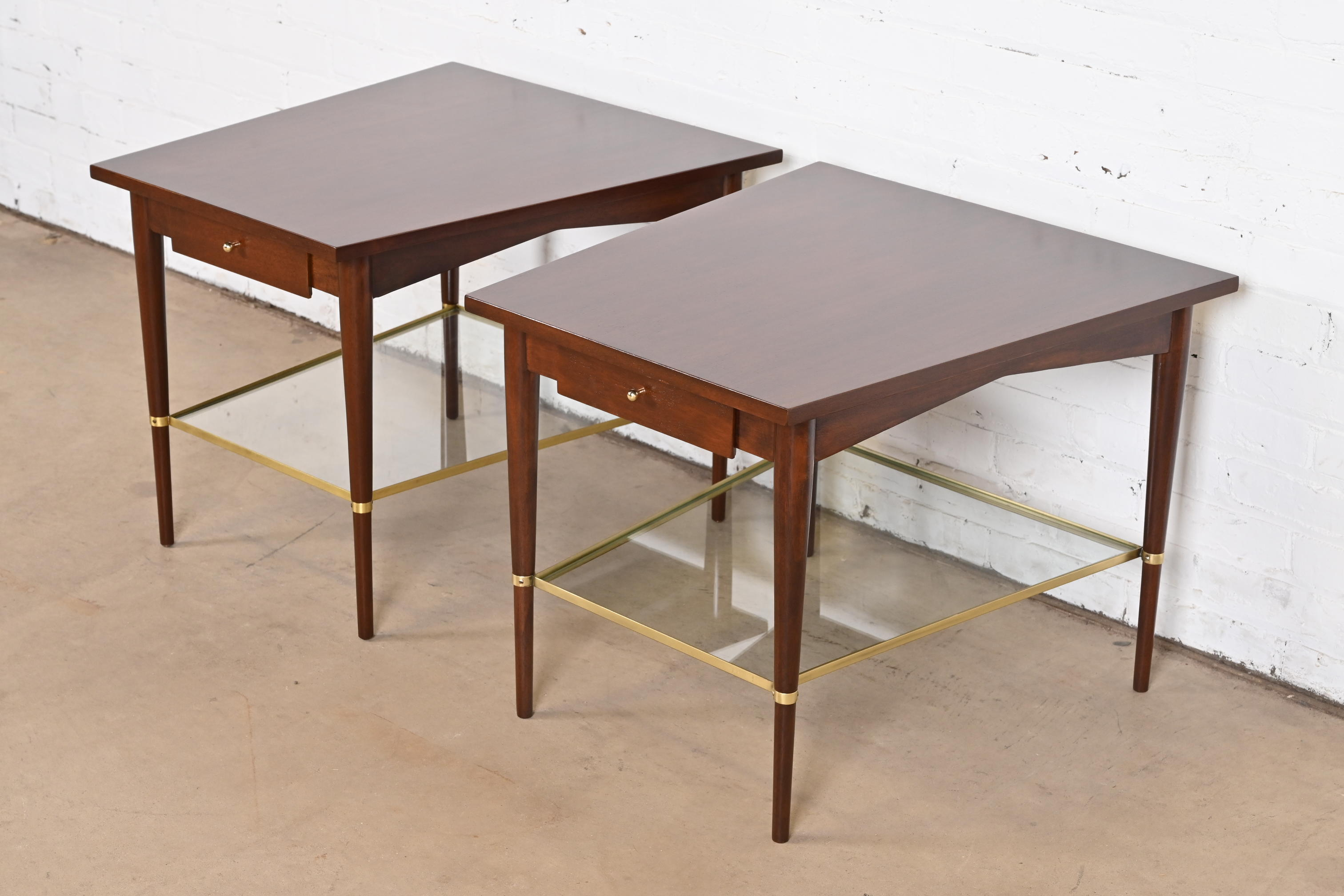 Paul McCobb Connoisseur Collection Mahogany and Brass Wedge Nightstands or Side Tables, Newly Refinished - Image 2