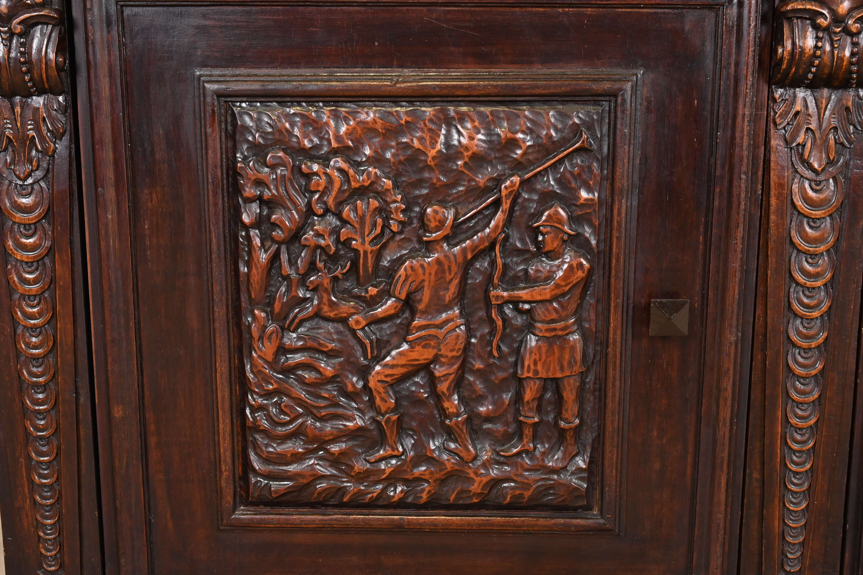 R. J. Horner Style Renaissance Revival Carved Walnut Sideboard or Bar Cabinet, Circa 1890s - Image 4