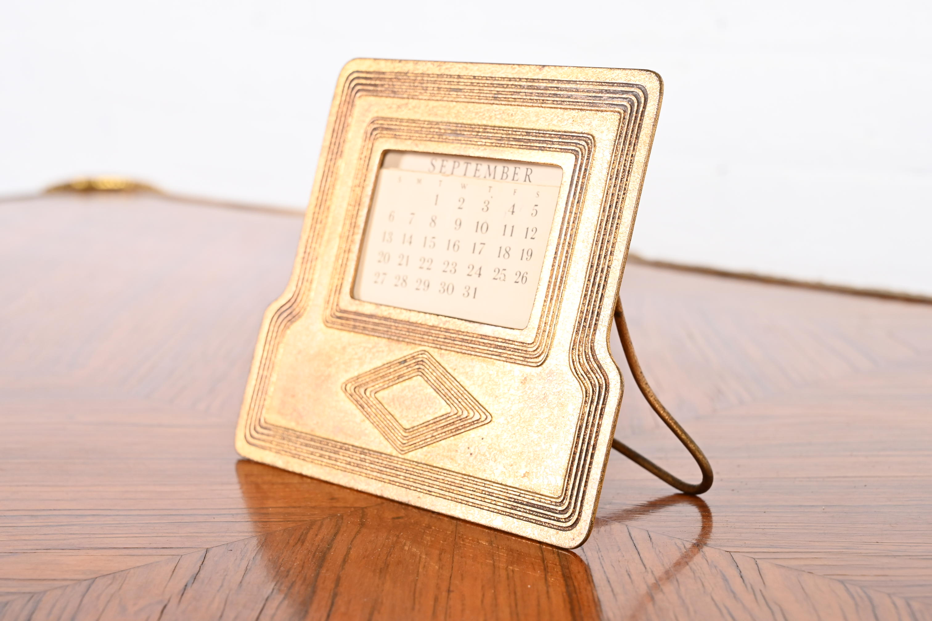 Tiffany Studios New York Graduate Bronze Doré Desk Calendar Frame or Picture Frame - Image 5