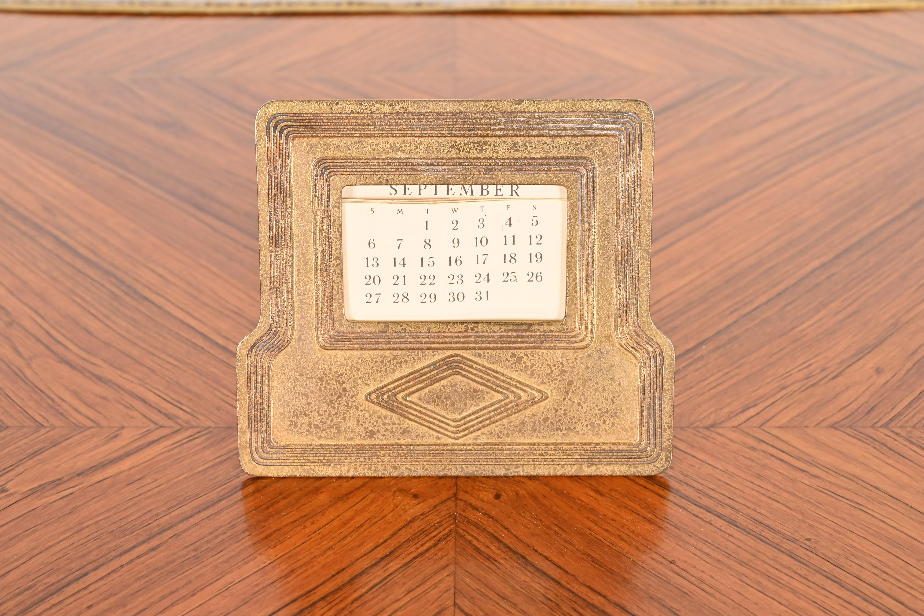Tiffany Studios New York Graduate Bronze Doré Desk Calendar Frame or Picture Frame - Image 3