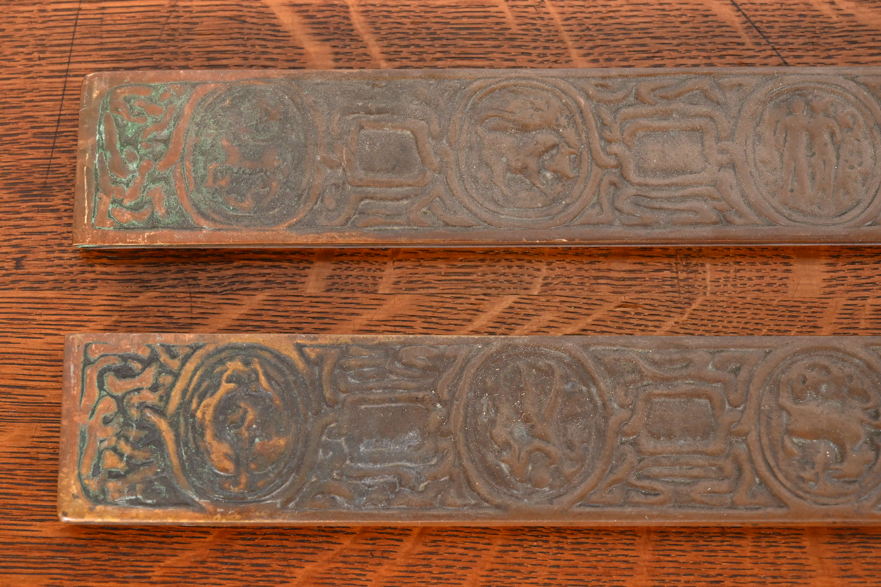 Tiffany Studios New York Zodiac Bronze Blotter Ends With Leather Desk Pad - Image 8