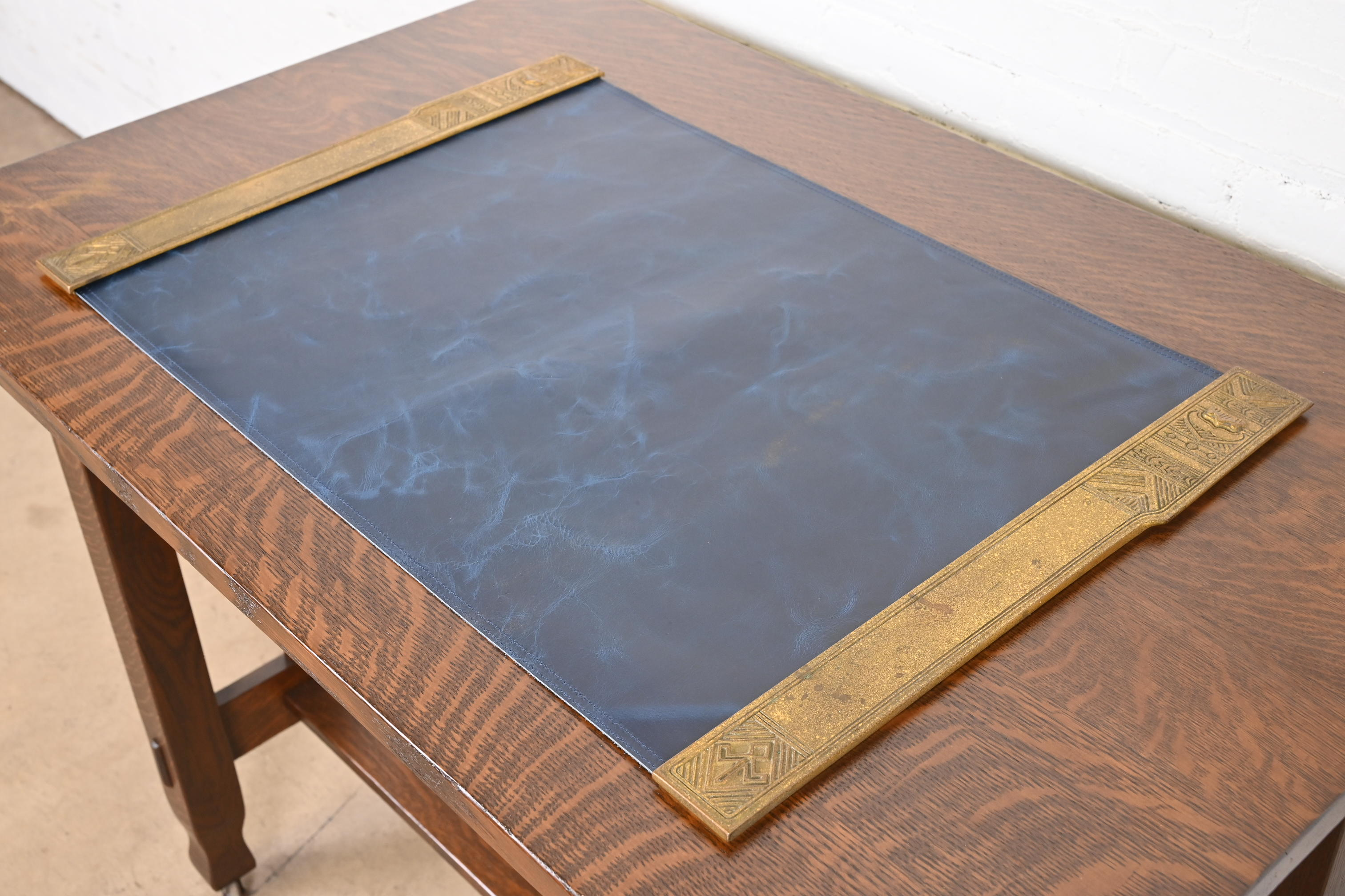 Tiffany Studios New York 'American Indian' Bronze Doré Blotter Ends With Leather Desk Blotter - Image 3