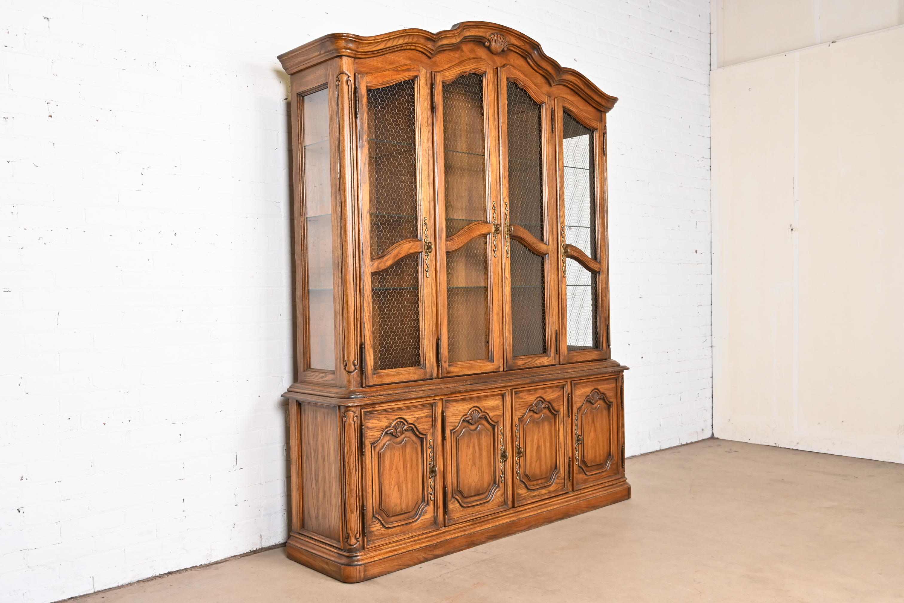 Drexel Heritage French Provincial Carved Oak Lighted Breakfront Bookcase Cabinet, 1970s - Image 3