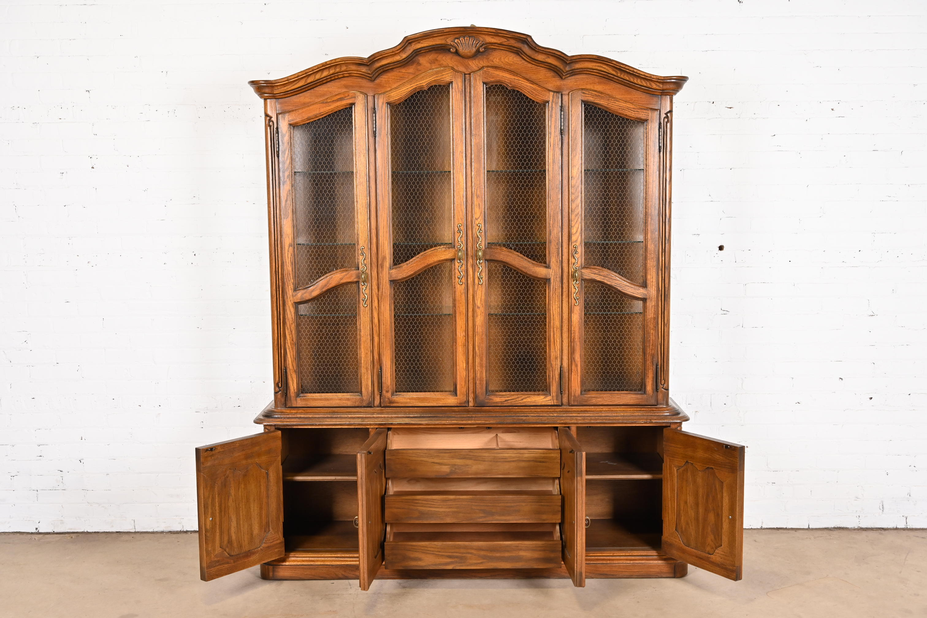 Drexel Heritage French Provincial Carved Oak Lighted Breakfront Bookcase Cabinet, 1970s - Image 7