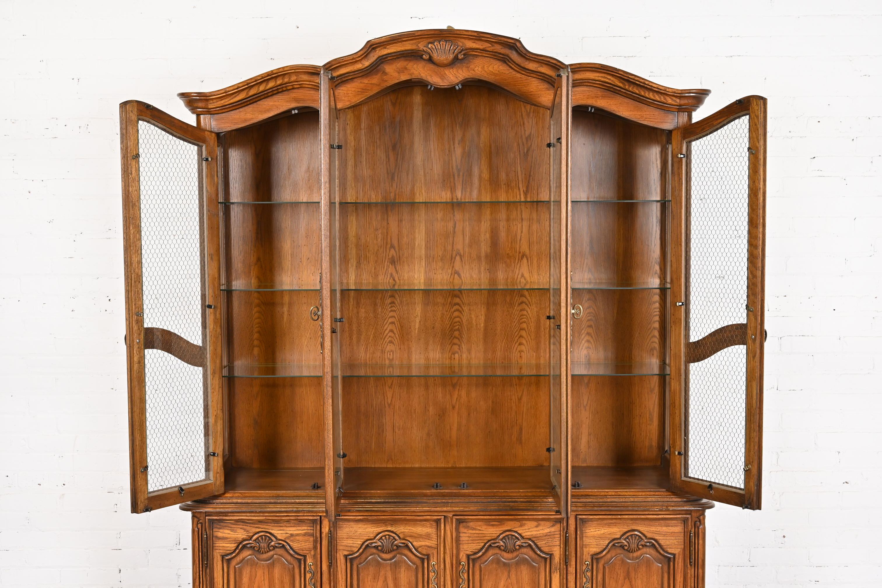Drexel Heritage French Provincial Carved Oak Lighted Breakfront Bookcase Cabinet, 1970s - Image 5