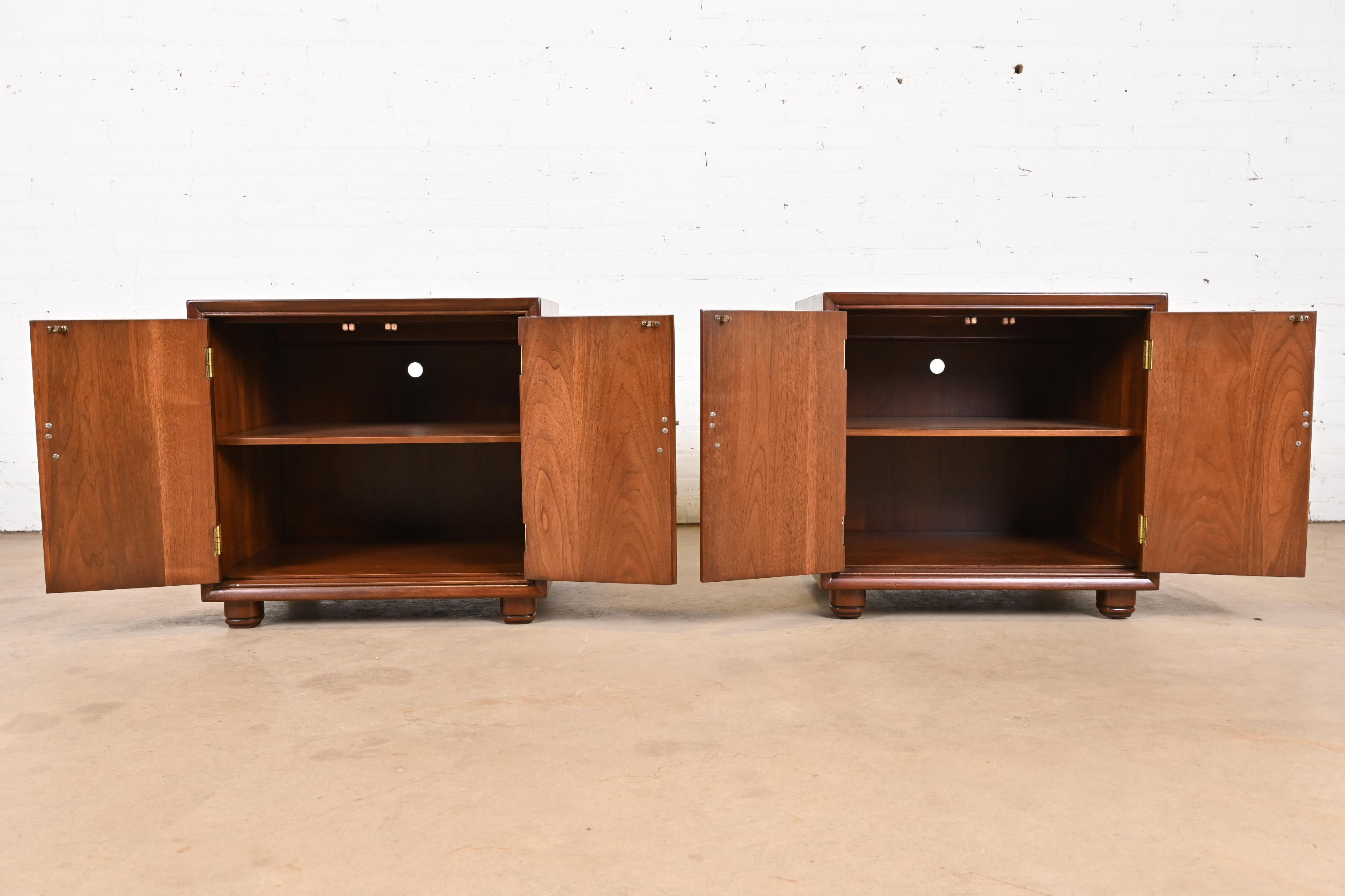 Mid-Century Hollywood Regency Chinoiserie Walnut Bedside Chests Attributed to Henredon, Newly Refinished - Image 6