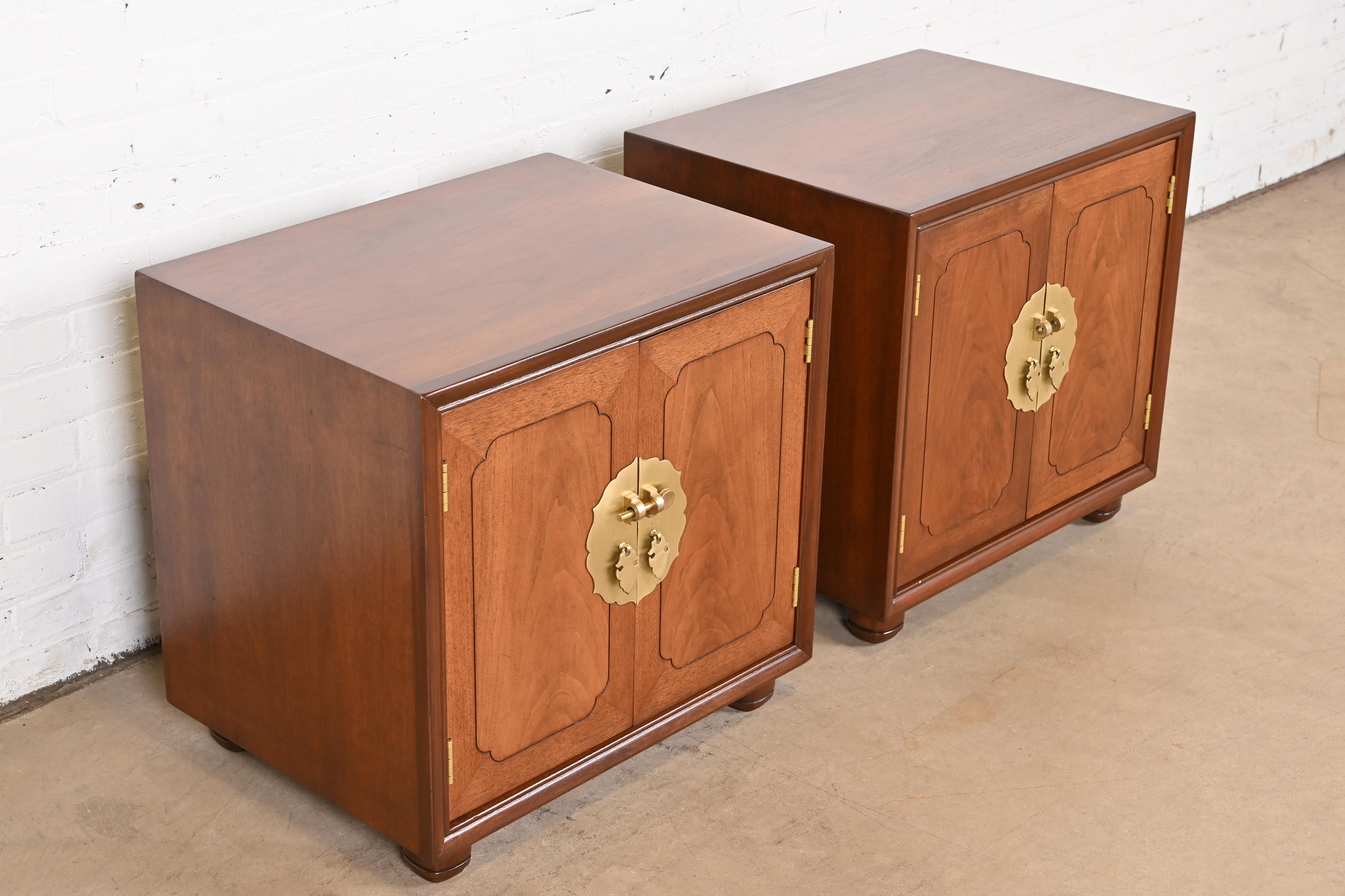 Mid-Century Hollywood Regency Chinoiserie Walnut Bedside Chests Attributed to Henredon, Newly Refinished - Image 5