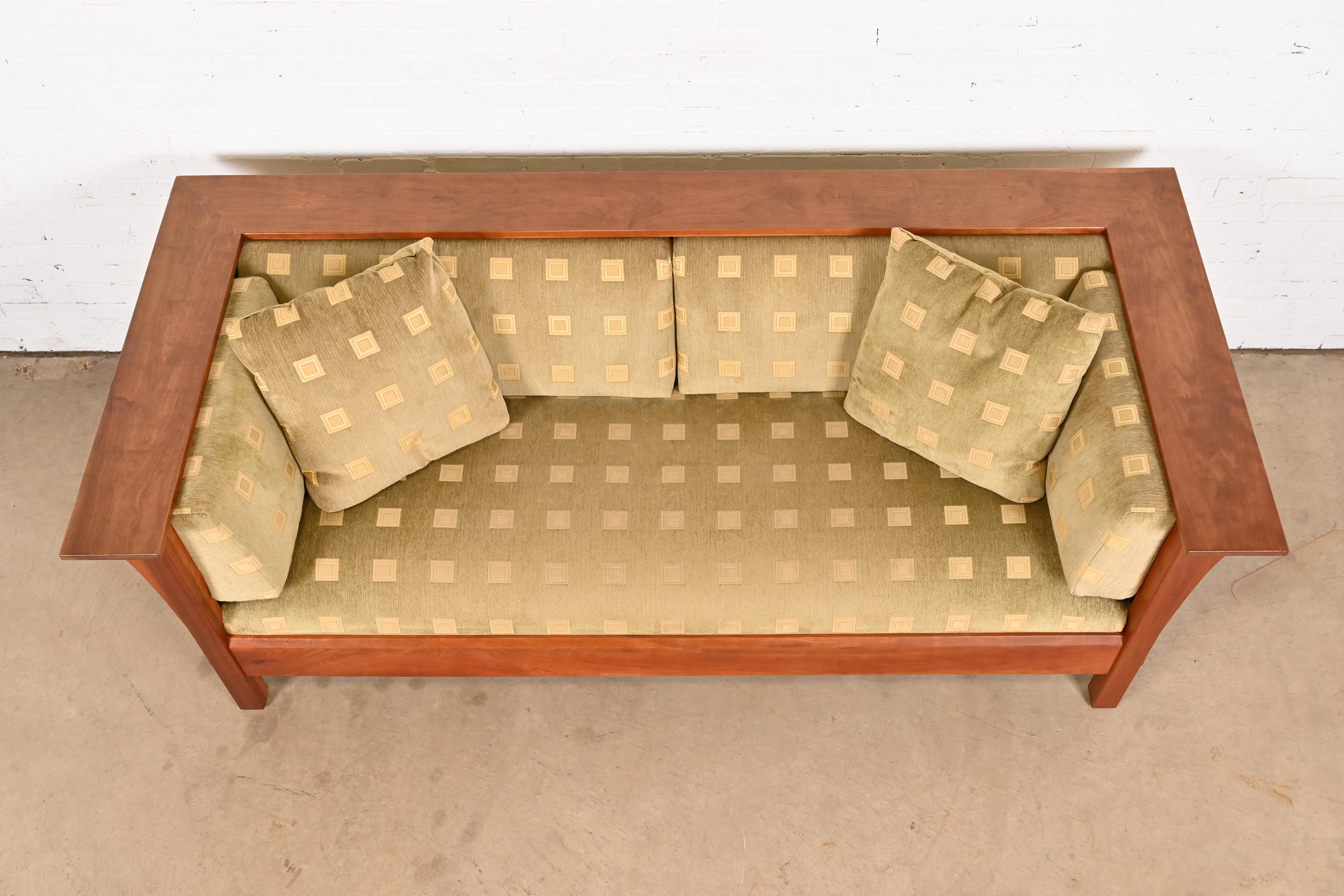 Stickley Mission Arts and Crafts Cherry Wood Settle Sofa - Image 5