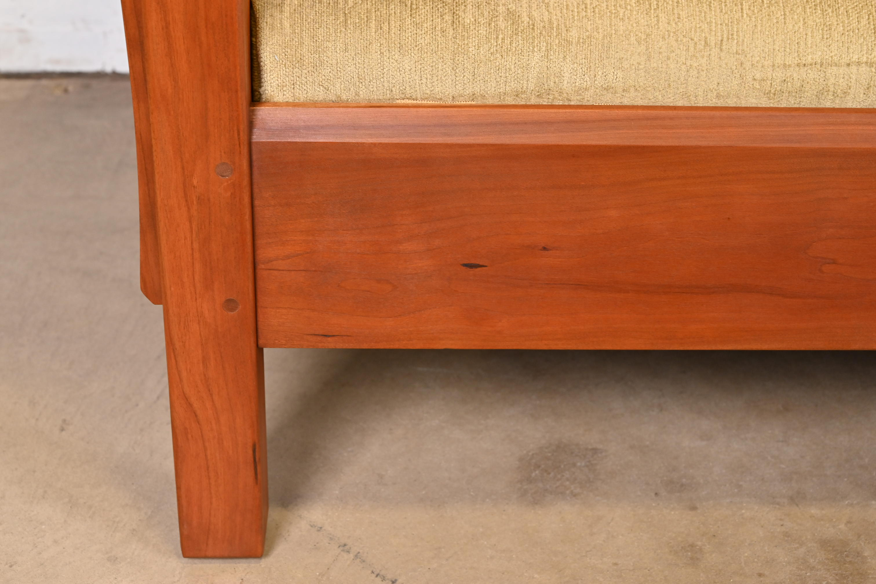 Stickley Mission Arts and Crafts Cherry Wood Settle Sofas, Pair - Image 2