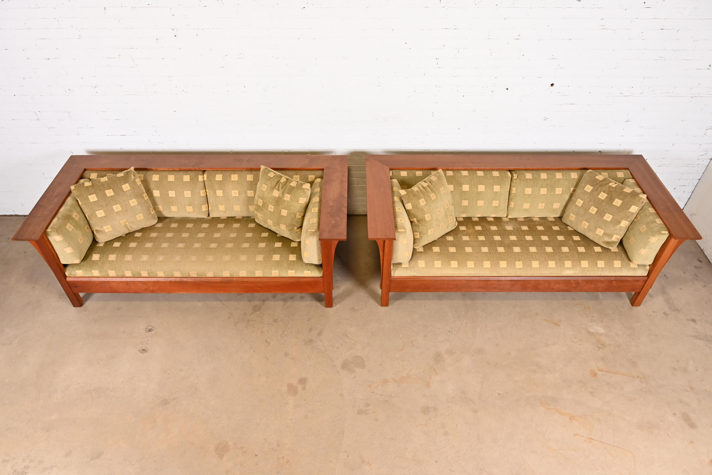 Stickley Mission Arts and Crafts Cherry Wood Settle Sofas, Pair - Image 11